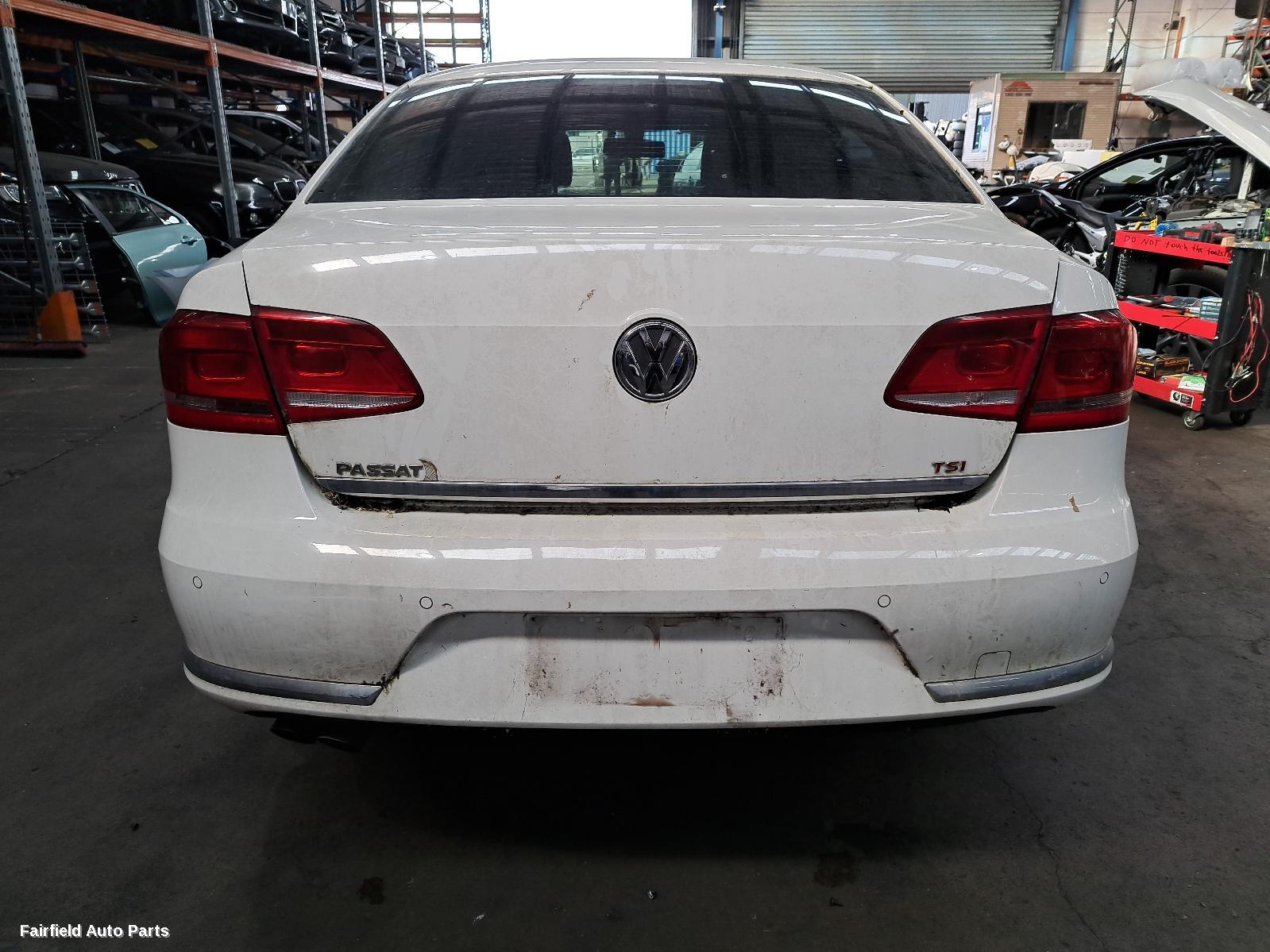 2010-2015 Volkswagen Passat R Bar Bracket Reinfo