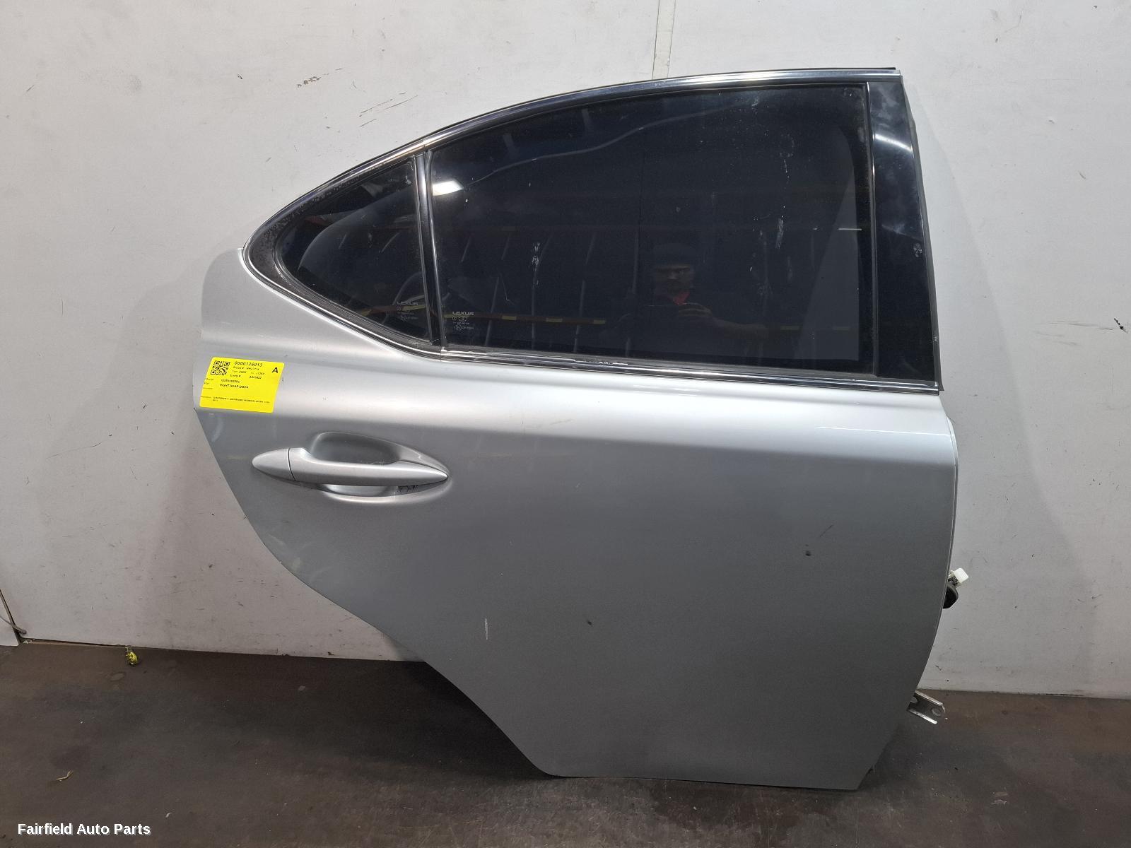 2005-2013 Lexus Is250/is250c Right Rear Door Sliding