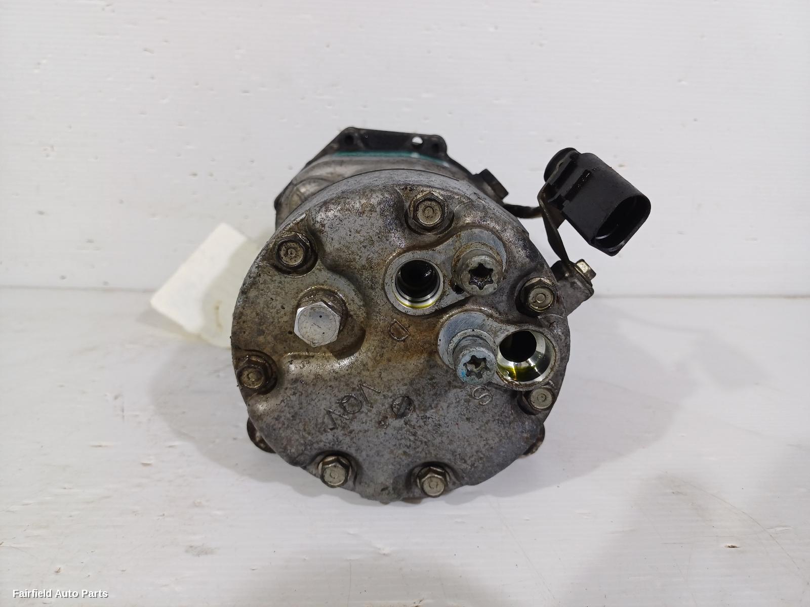 2004-2010 Volkswagen Caddy A C Compressor