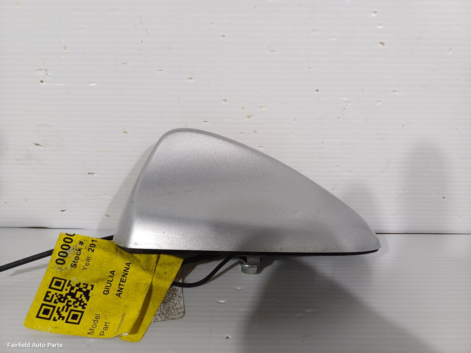 2016-2026 Alfa Romeo Giulia Antenna
