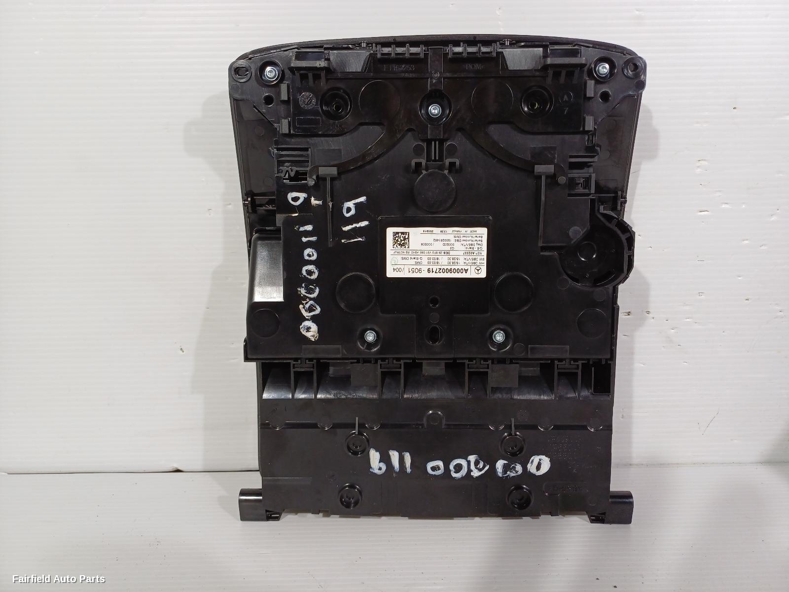 2019-2025 Mercedes Cla Class Courtesy Light