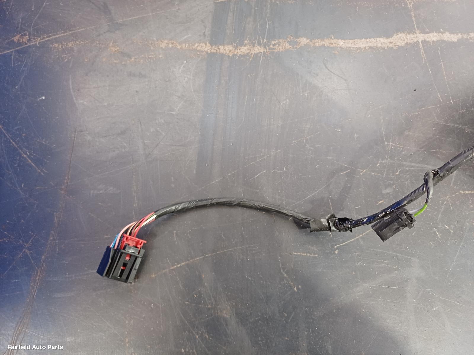 2006-2009 Audi Q7 Left Door Mirror
