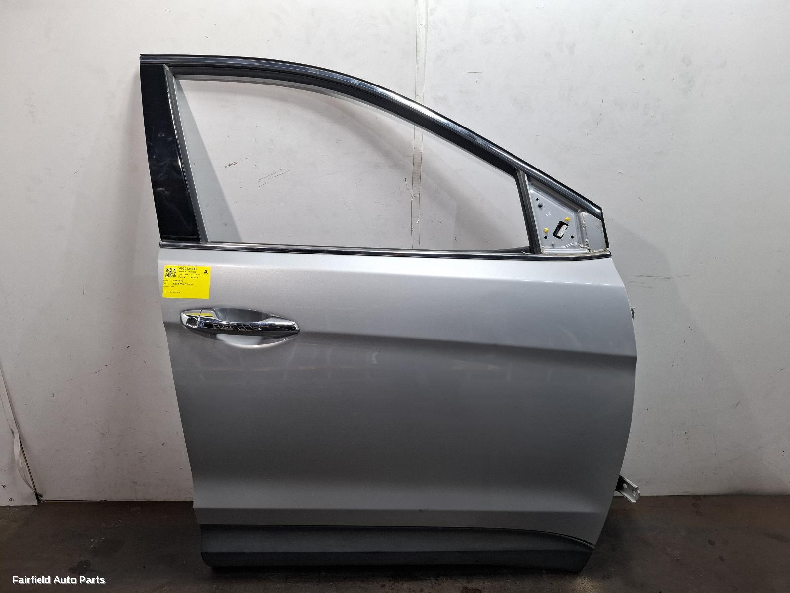2012-2018 Hyundai Santa Fe Right Front Door