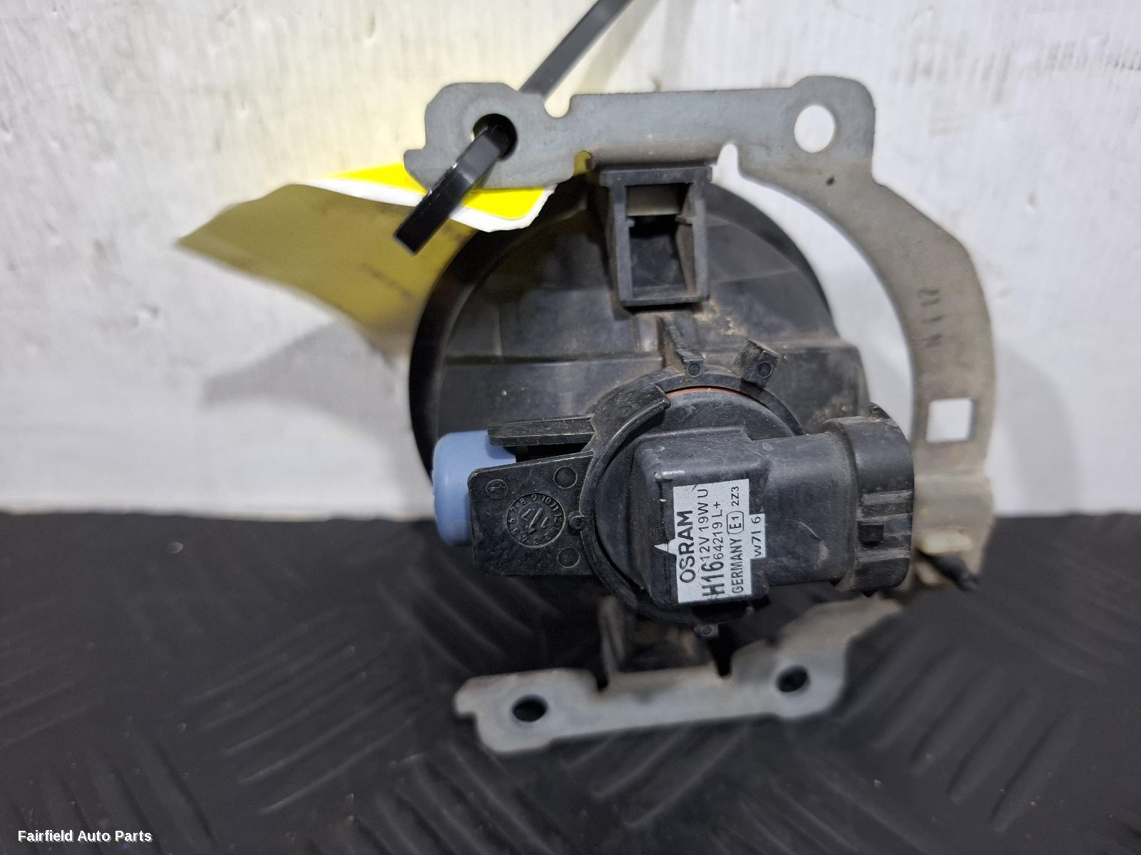 2016-2017 Mitsubishi Asx Left Indicator Fog Side
