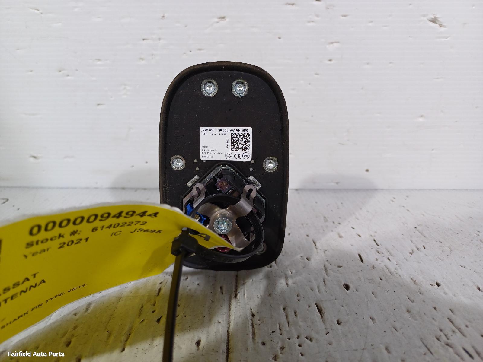 2015-2023 Volkswagen Passat Antenna