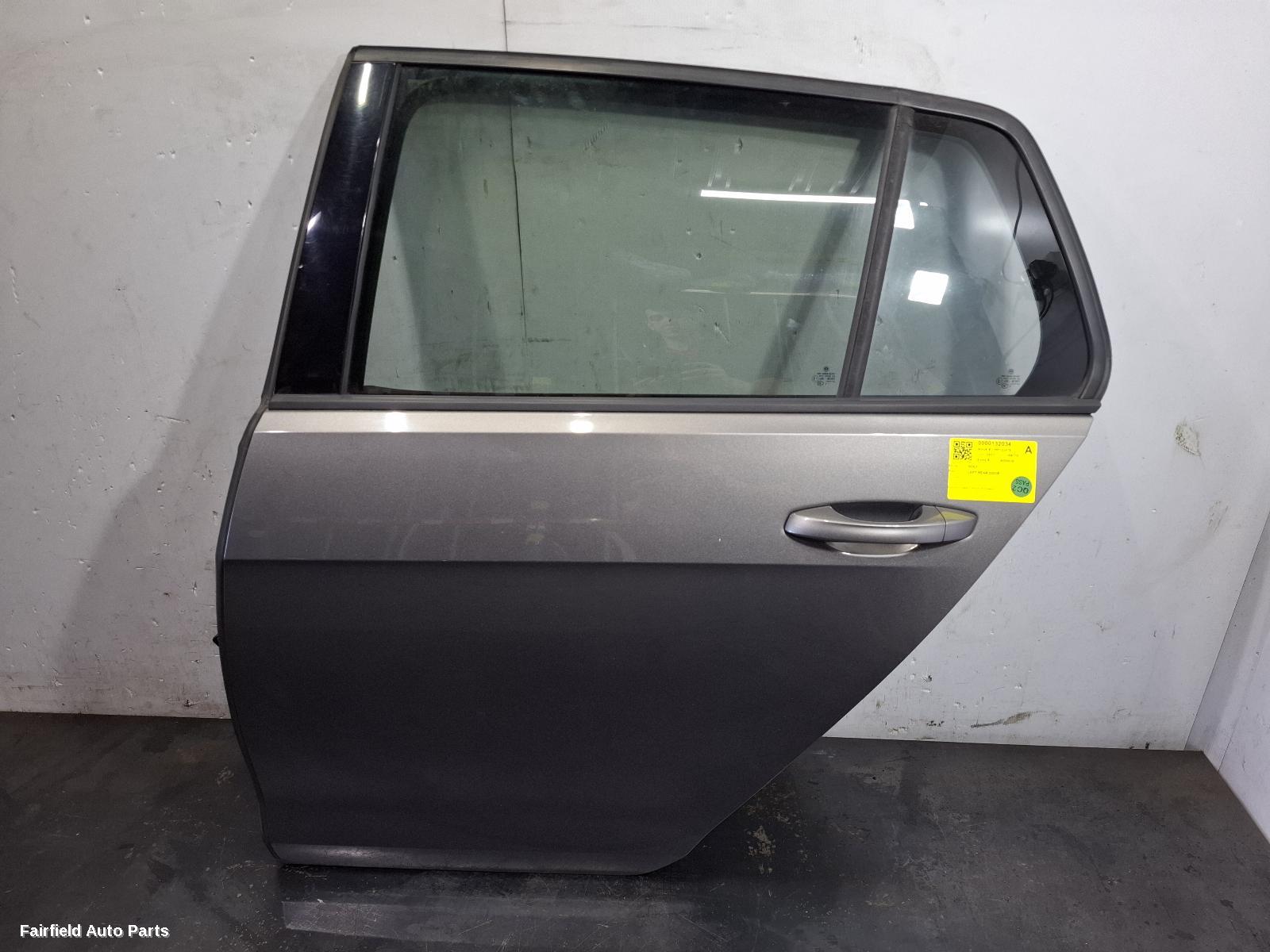 2012-2020 Volkswagen Golf Left Rear Door Sliding