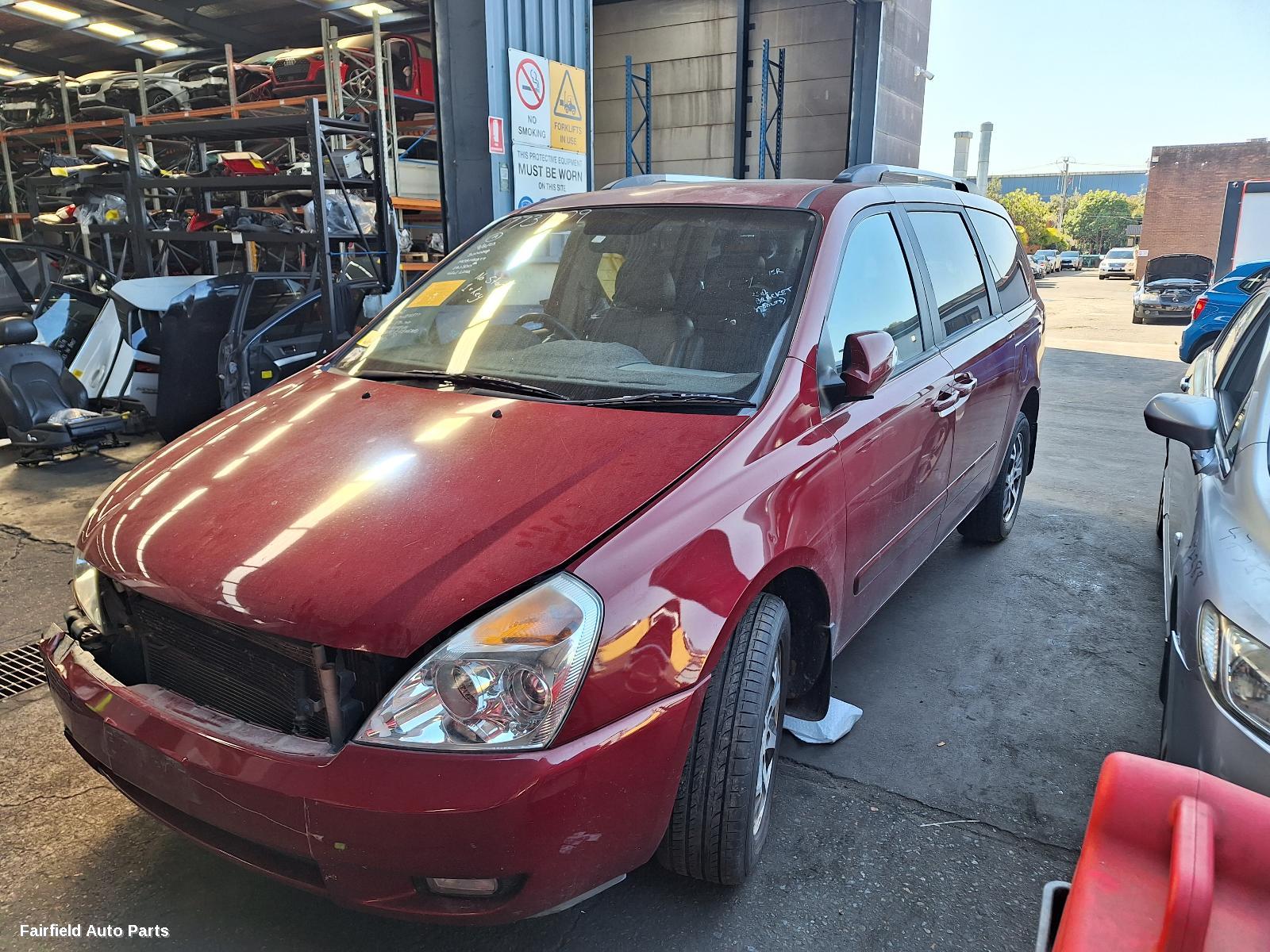 2013 Kia Carnival/grand Carnival Fuel Door   Filler