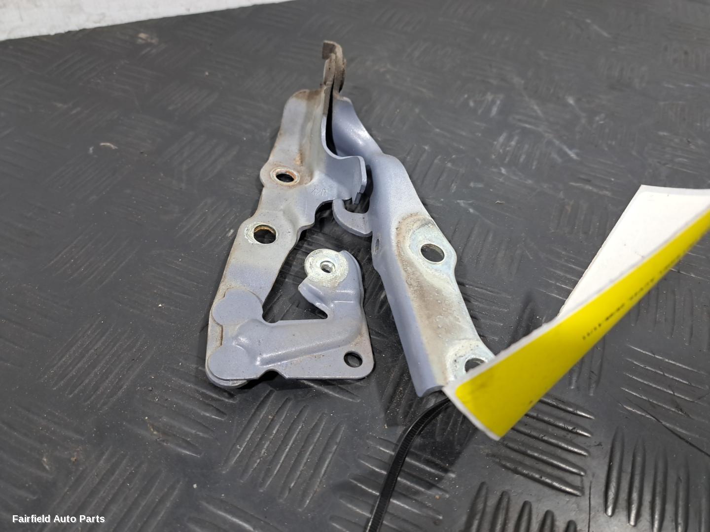 2006-2011 Toyota Camry Bonnet Hinge Strut