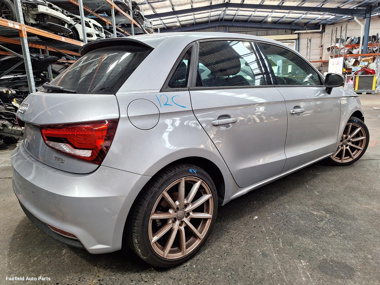 2010-2018 Audi A1 Overflow Bottle