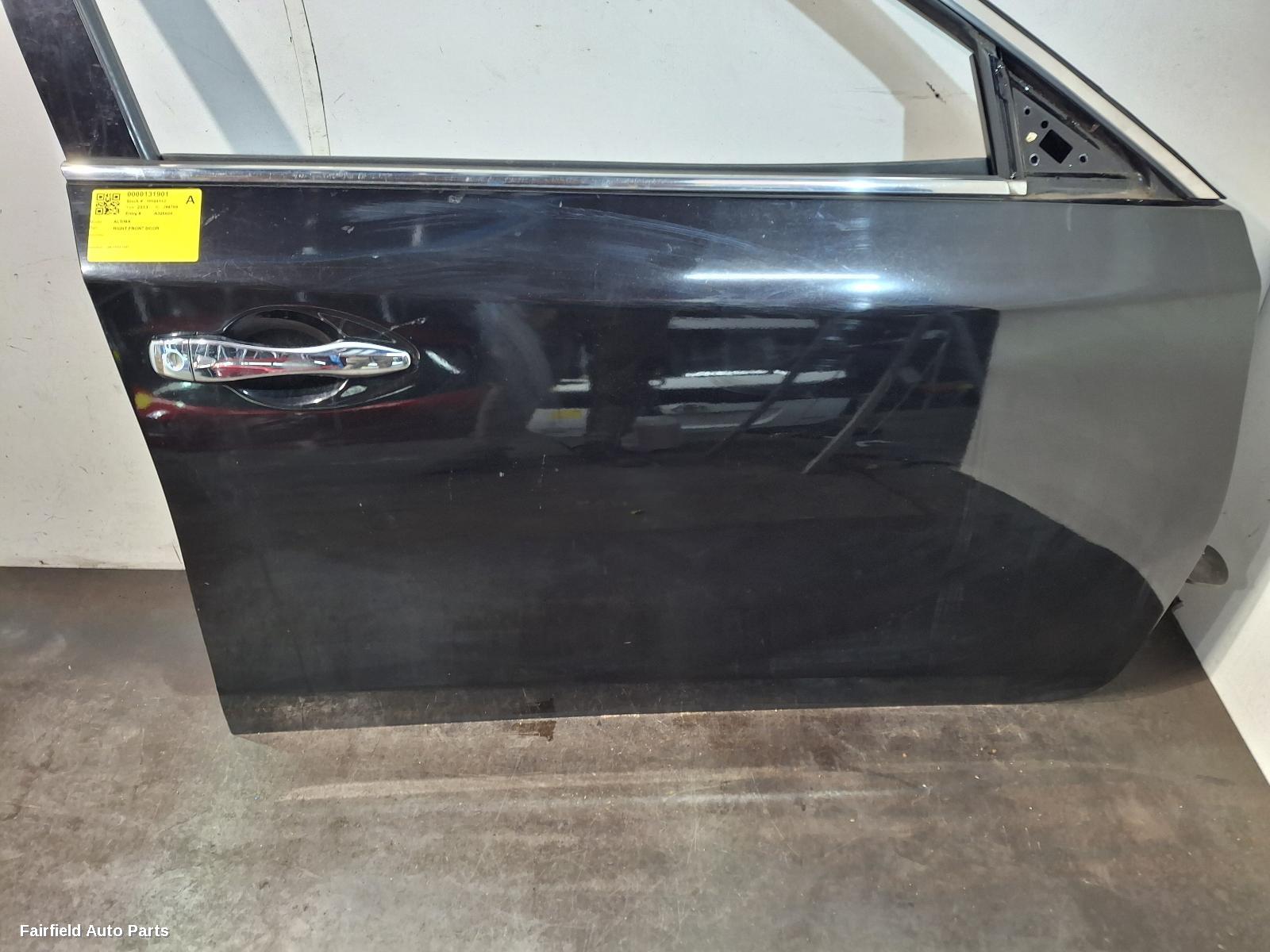 2013-2017 Nissan Altima Right Front Door
