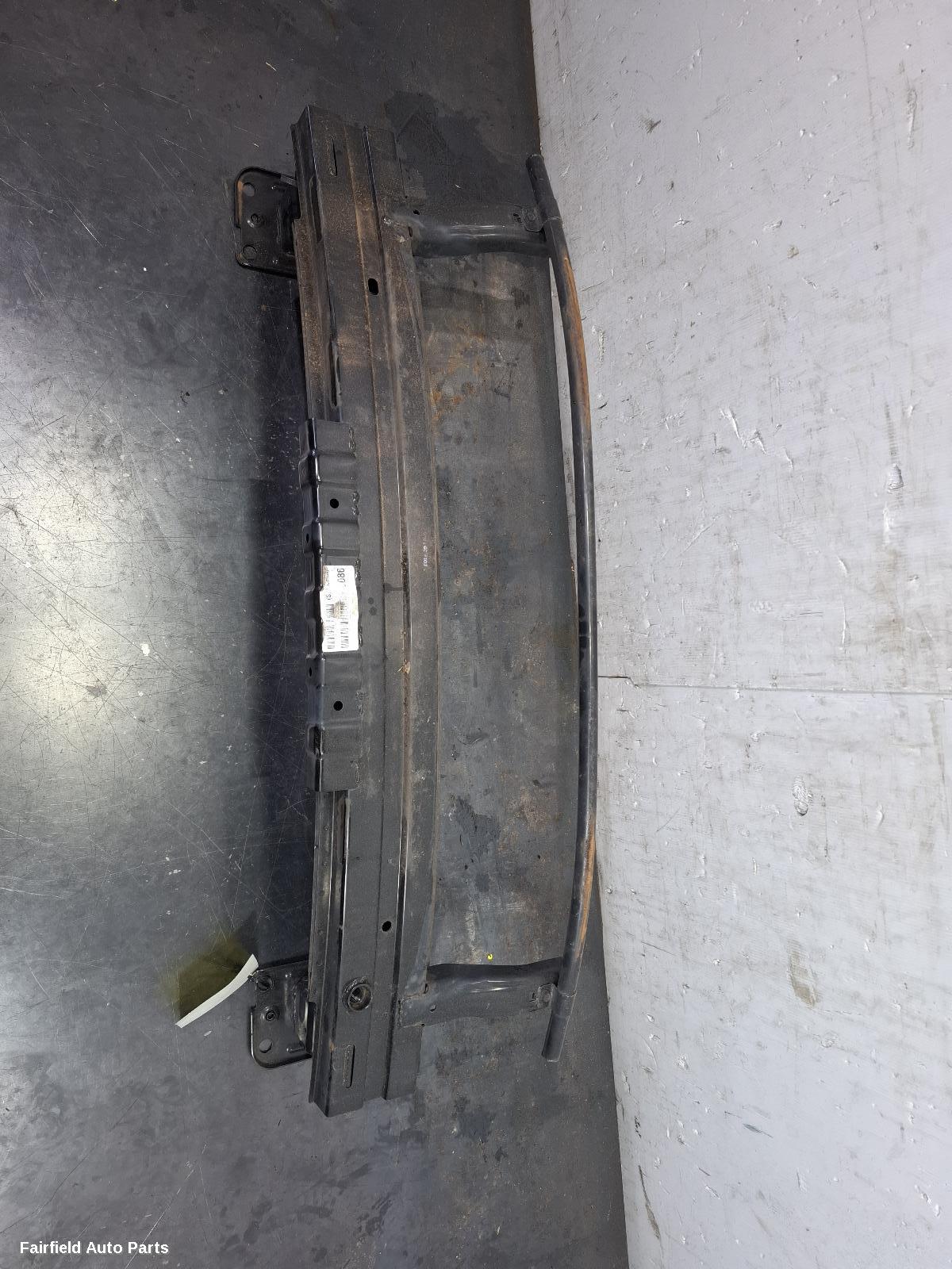 2011-2015 Hyundai I40 F Bar Reinforc Brack