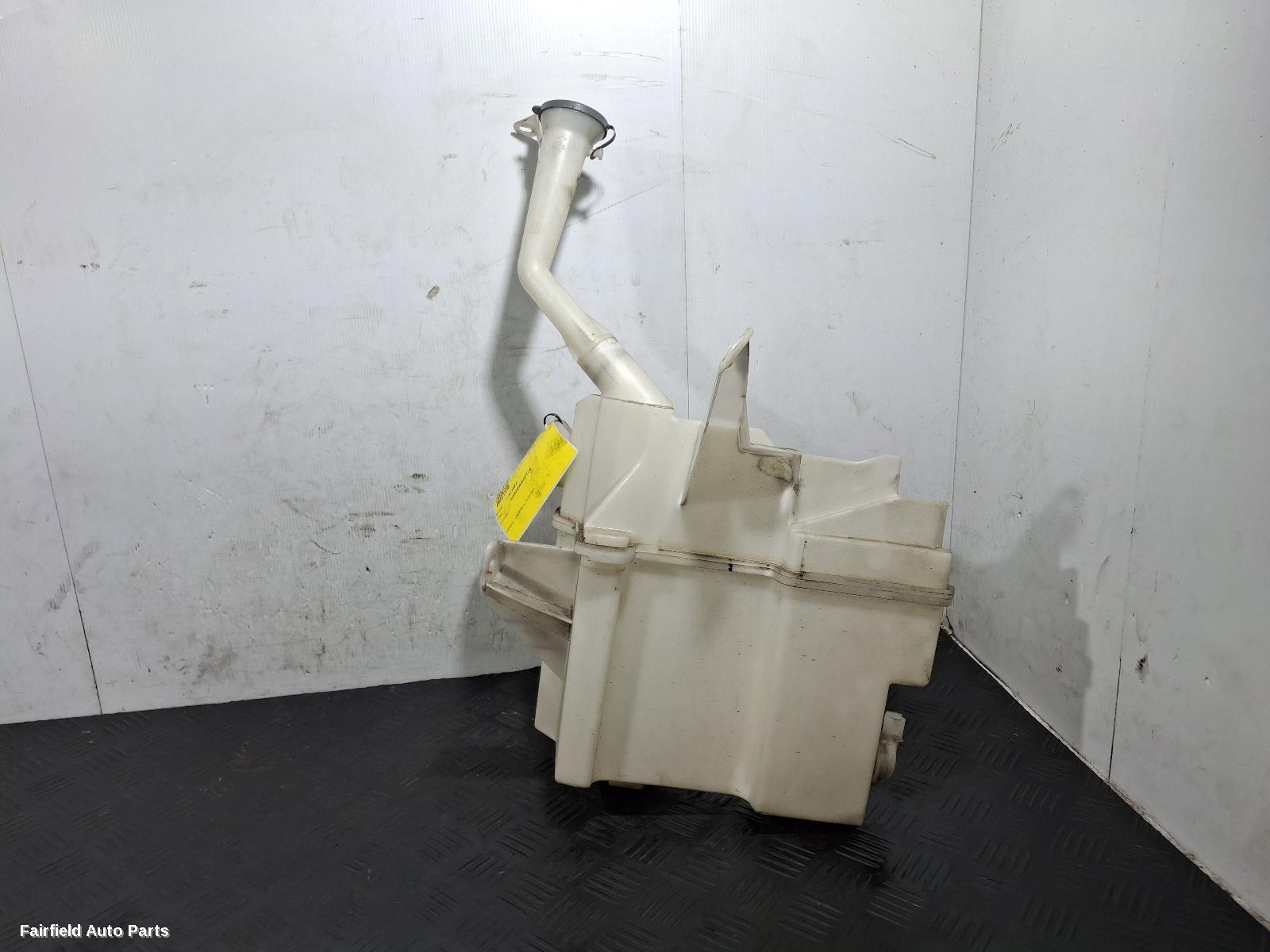 2013-2017 Nissan Altima Washer Bottle