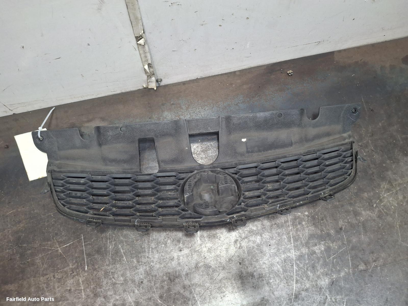 2006-2010 Holden Commodore Grille