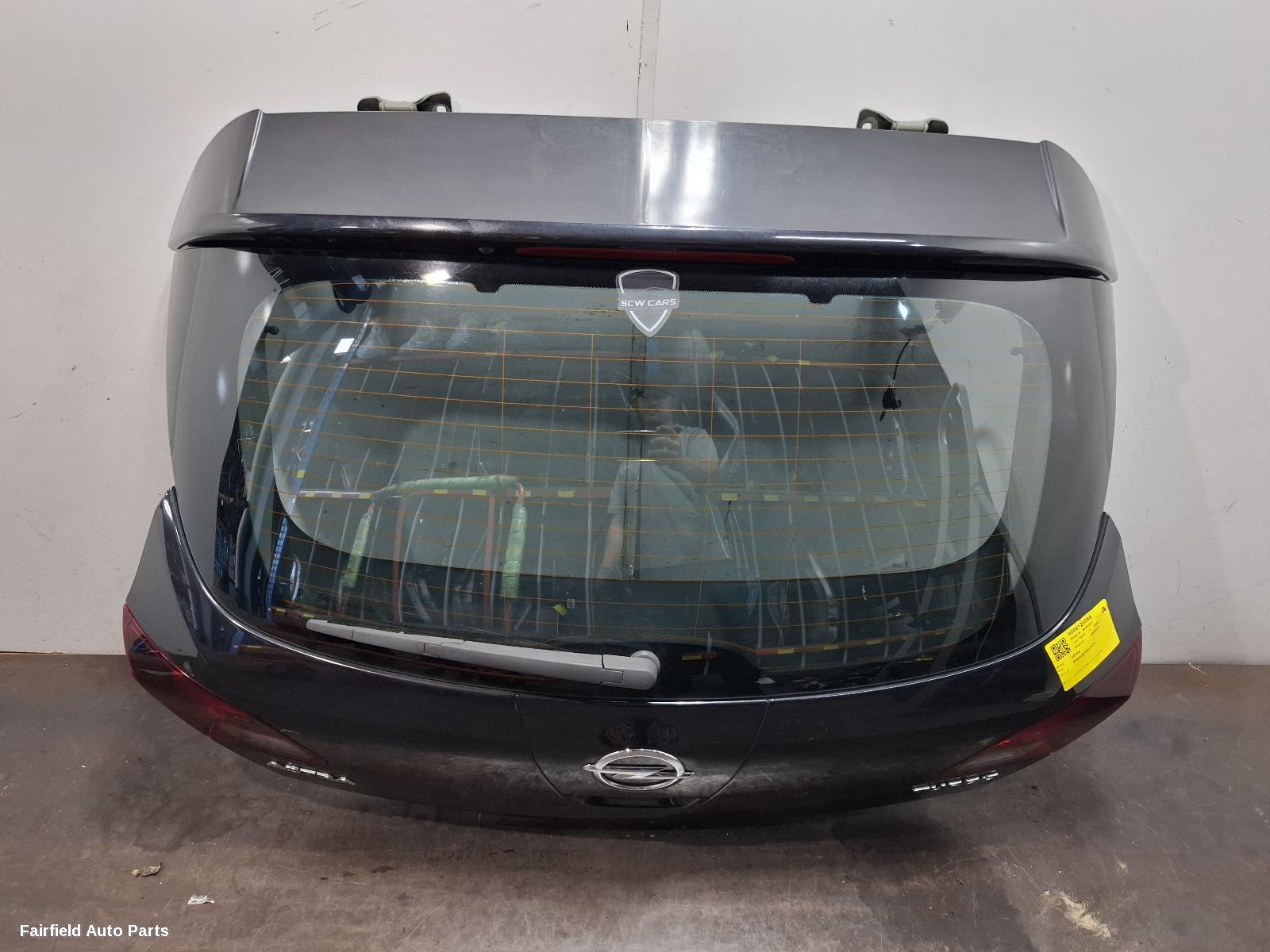 2012-2013 Opel Astra Bootlid Tailgate