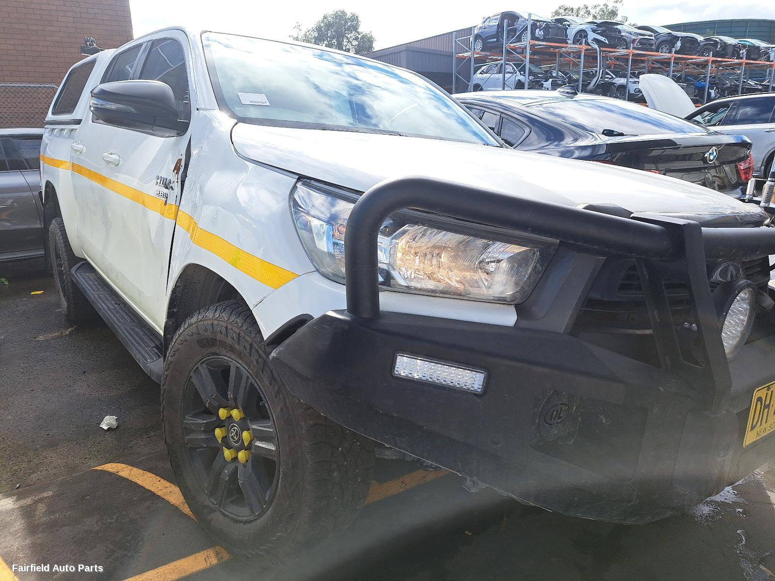 2015-2024 Toyota Hilux Tonneau Cover