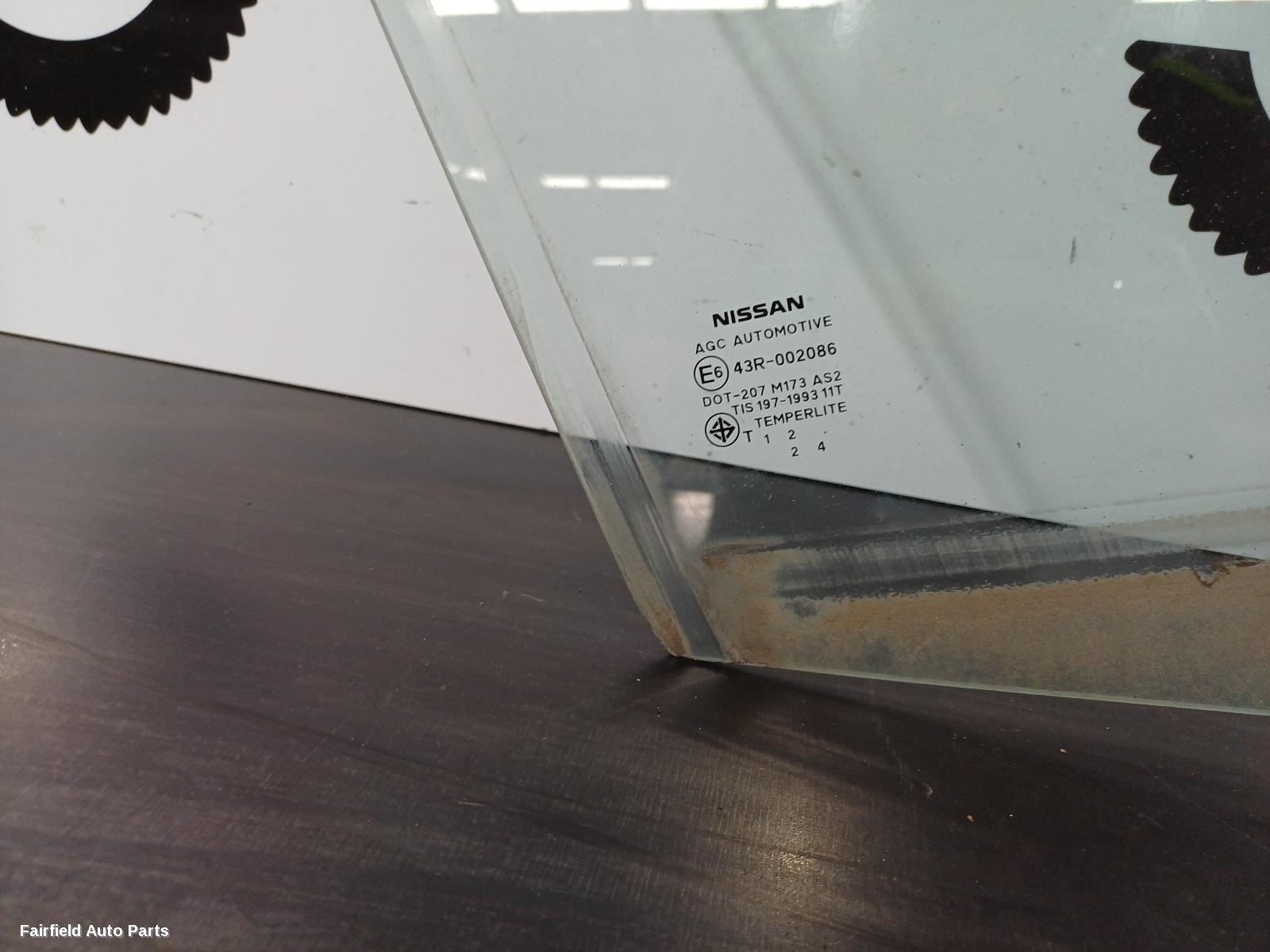 2013-2016 Nissan Pulsar Right Front Door Window