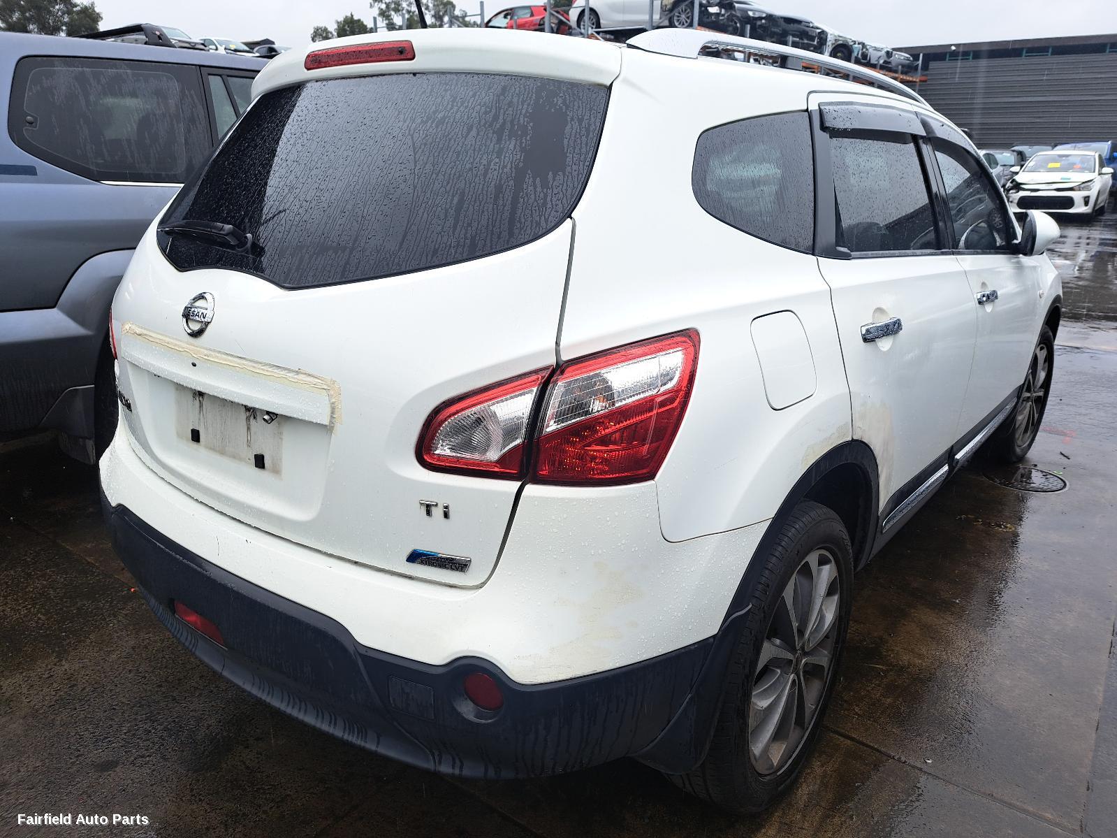 2010-2014 Nissan Dualis Left Front Door