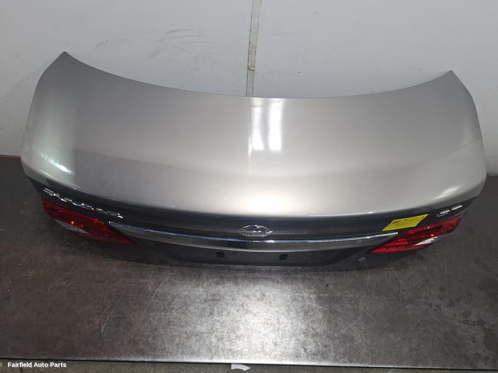 2012-2017 Nissan Pulsar Bootlid Tailgate
