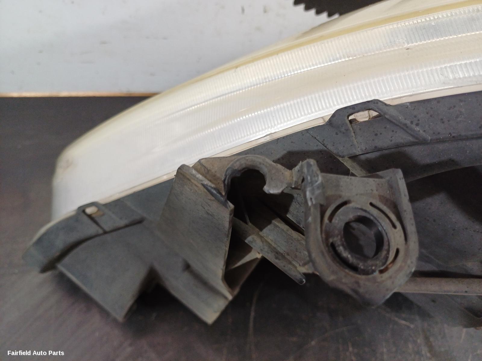 2004-2010 Nissan Tiida Right Headlamp