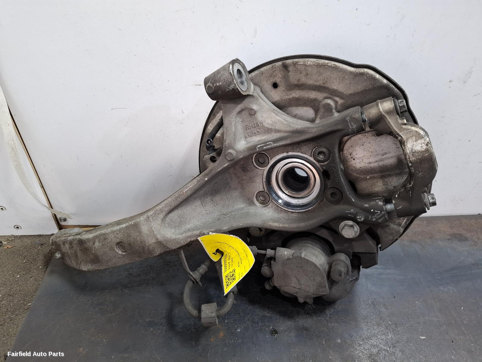 2017-2025 Volvo Xc60 Right Front Hub Assembly