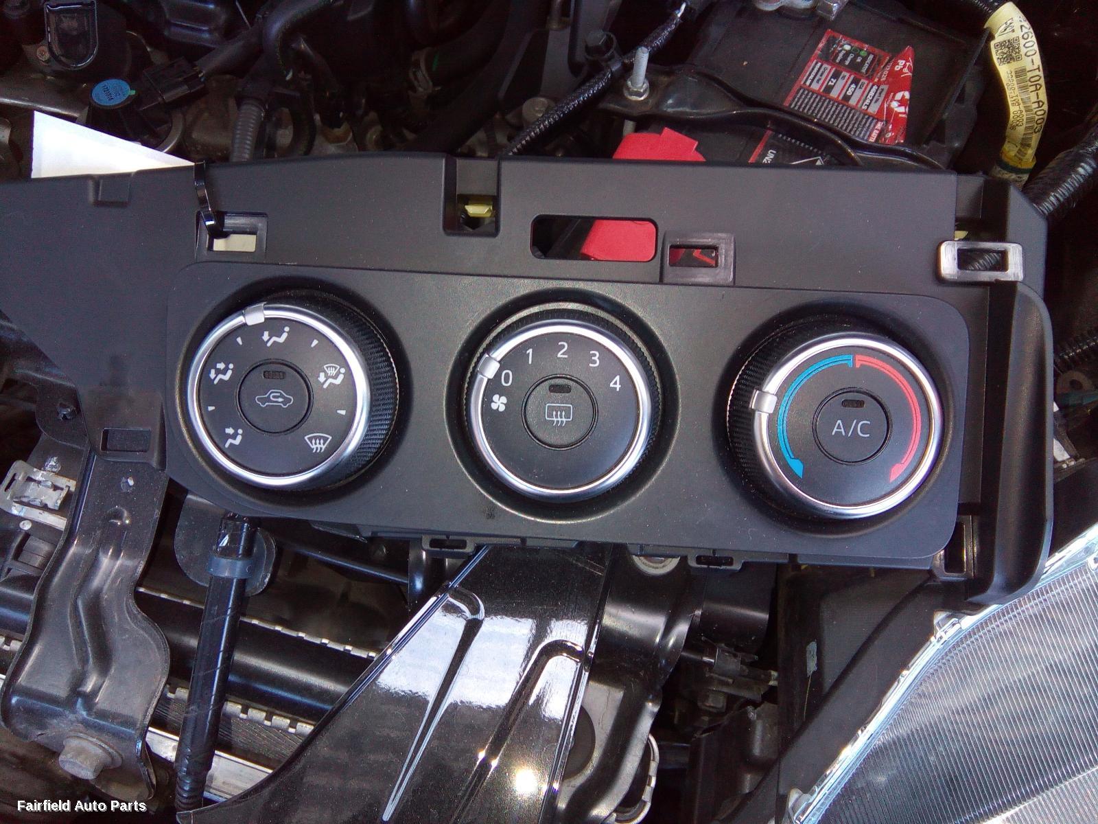 2012-2018 Toyota Corolla Heater Ac Controls