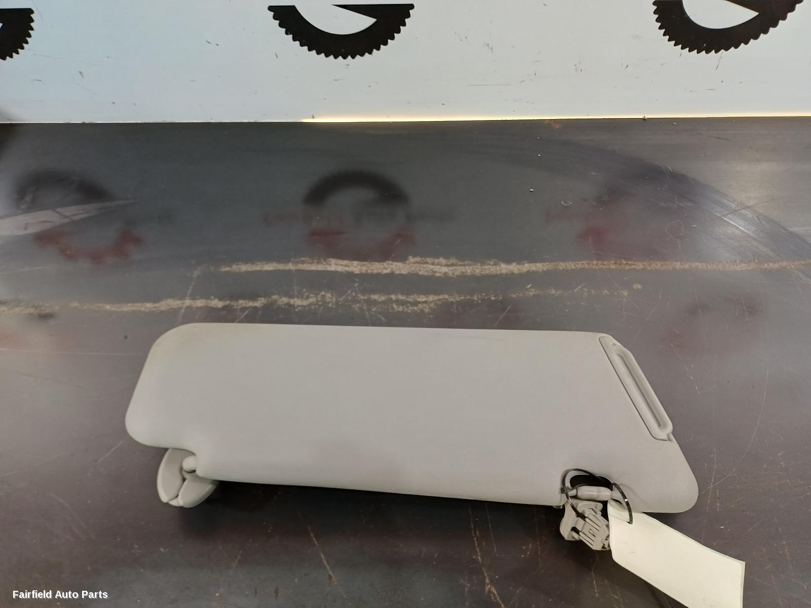 2007-2014 Toyota Kluger Sunvisor