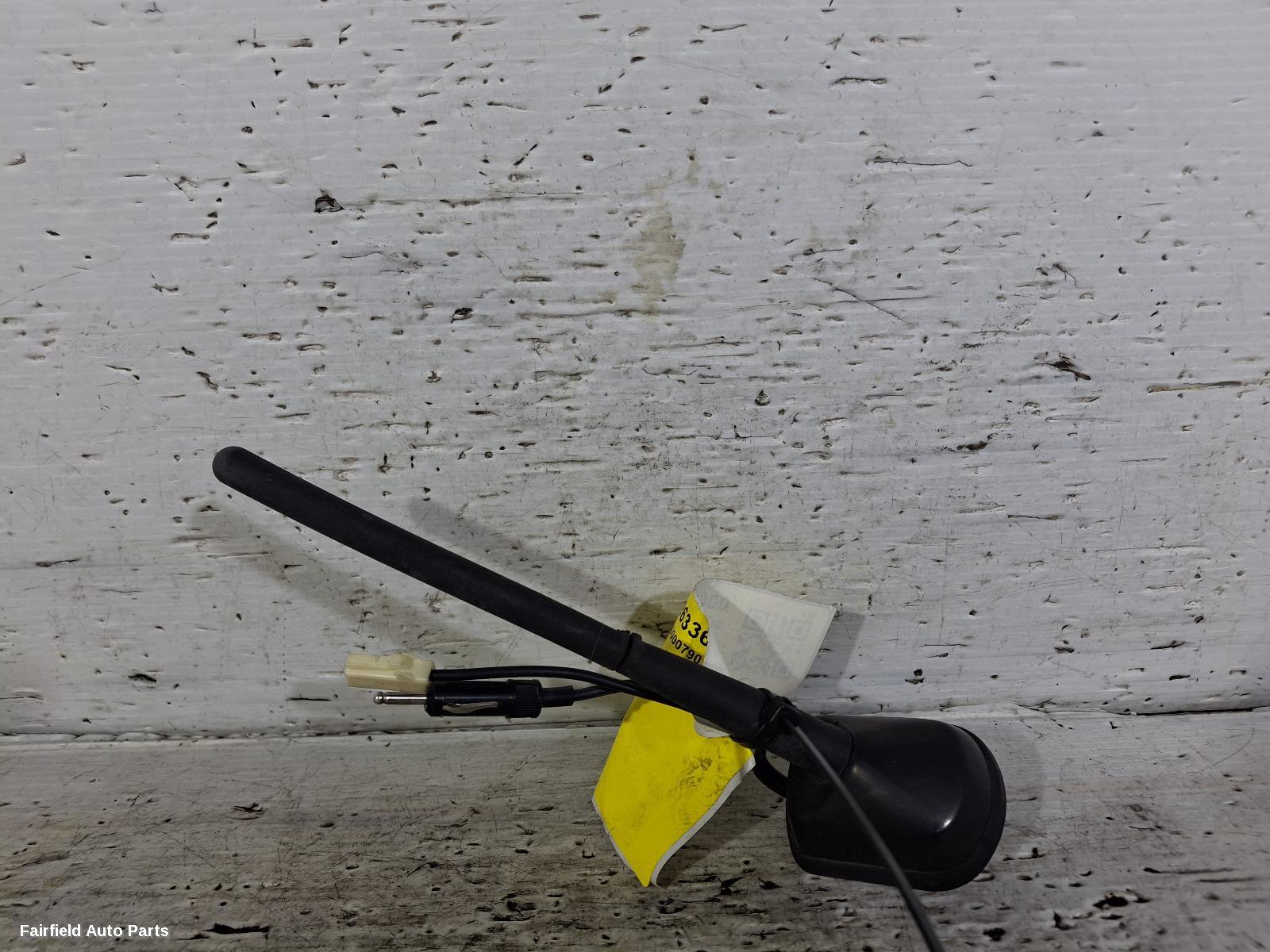 2012-2015 Mitsubishi Outlander Antenna