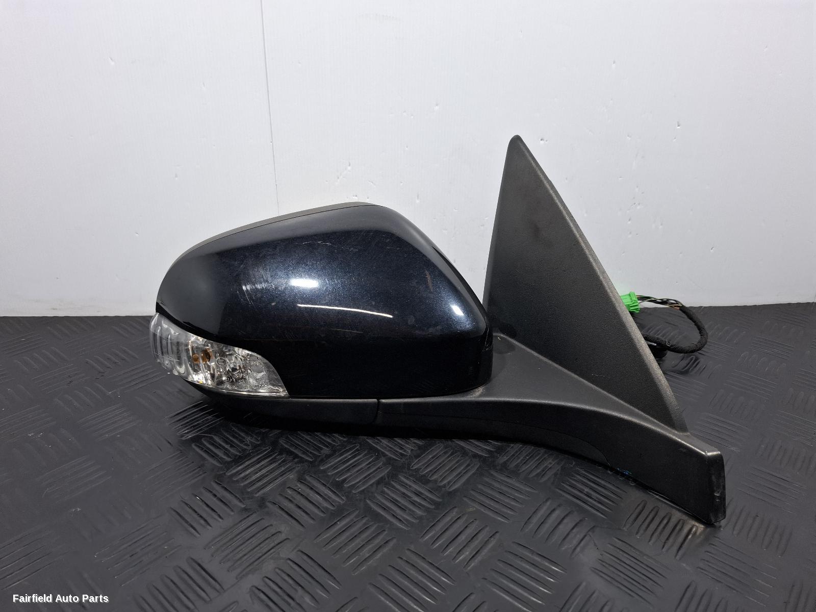 2010-2013 Volvo C30 Right Door Mirror