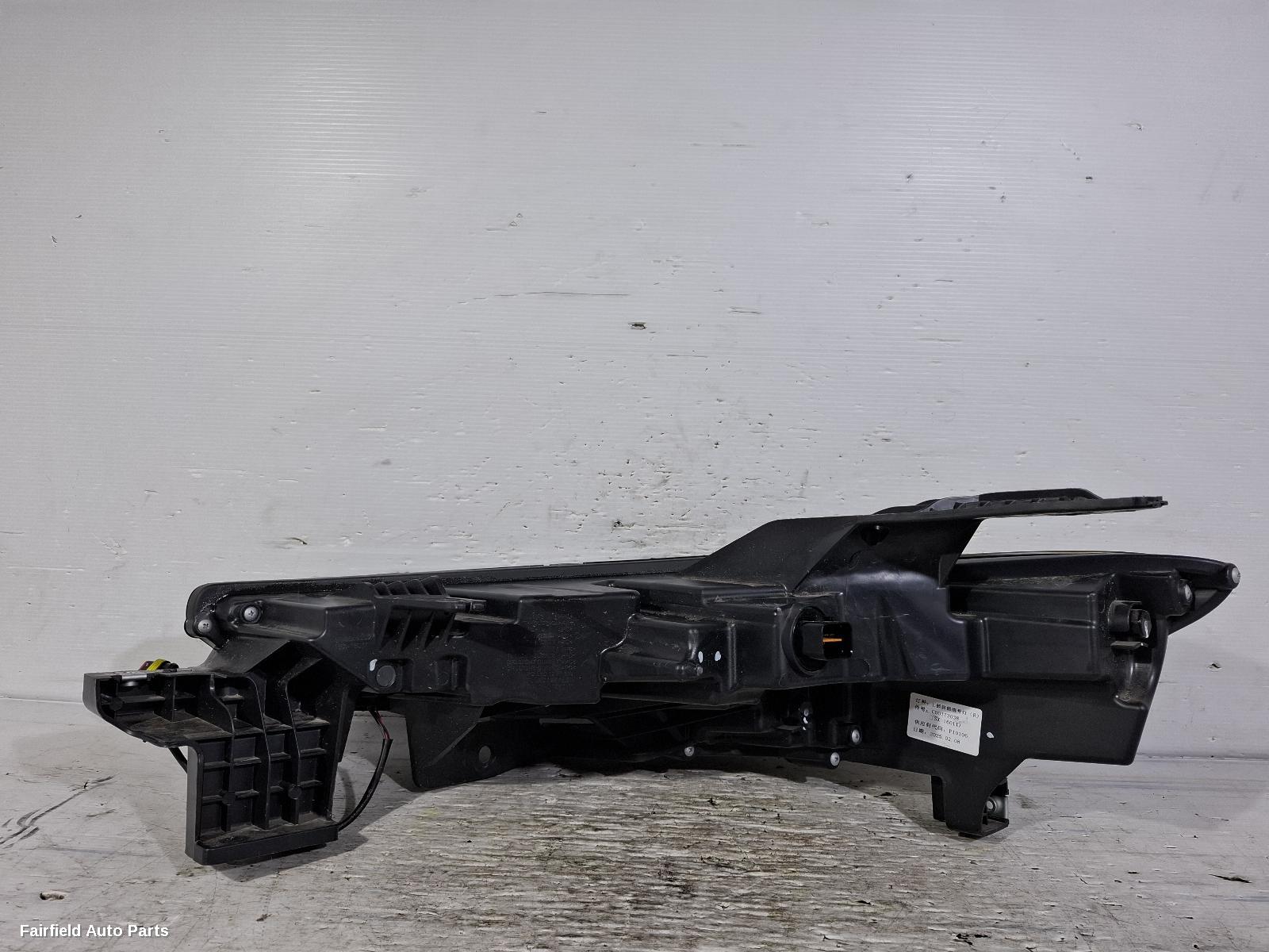 2024-2025 Ldv D90 Right Headlamp