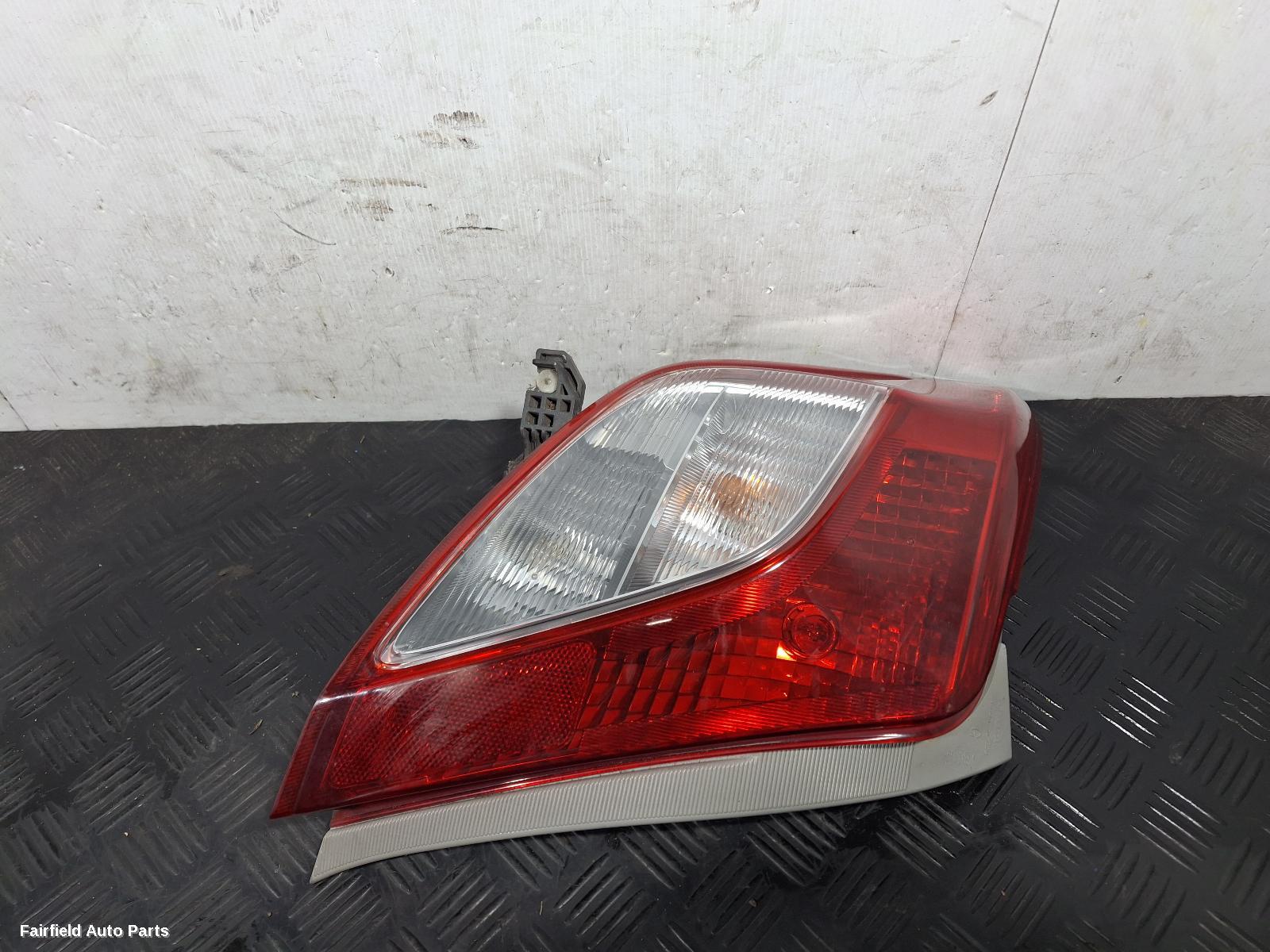 2011-2014 Toyota Yaris Left Taillight