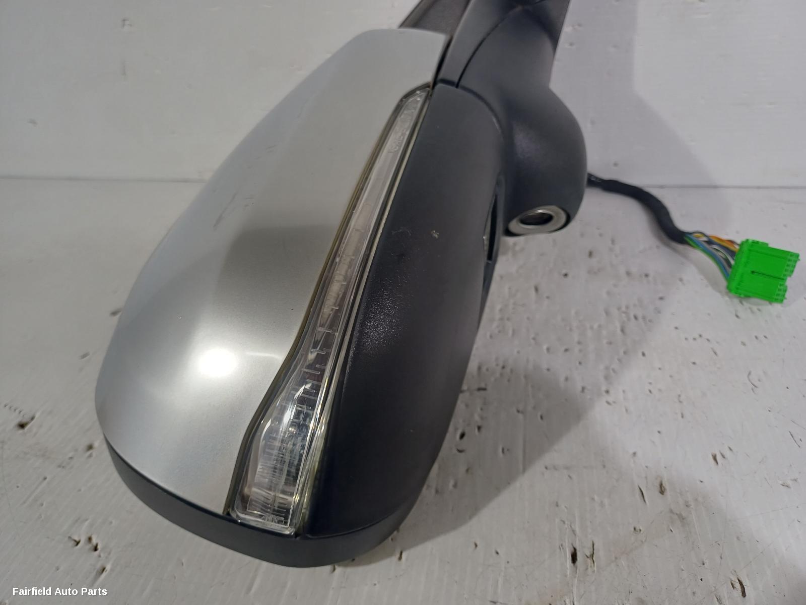 2010-2018 Volvo S60/v60 Right Door Mirror