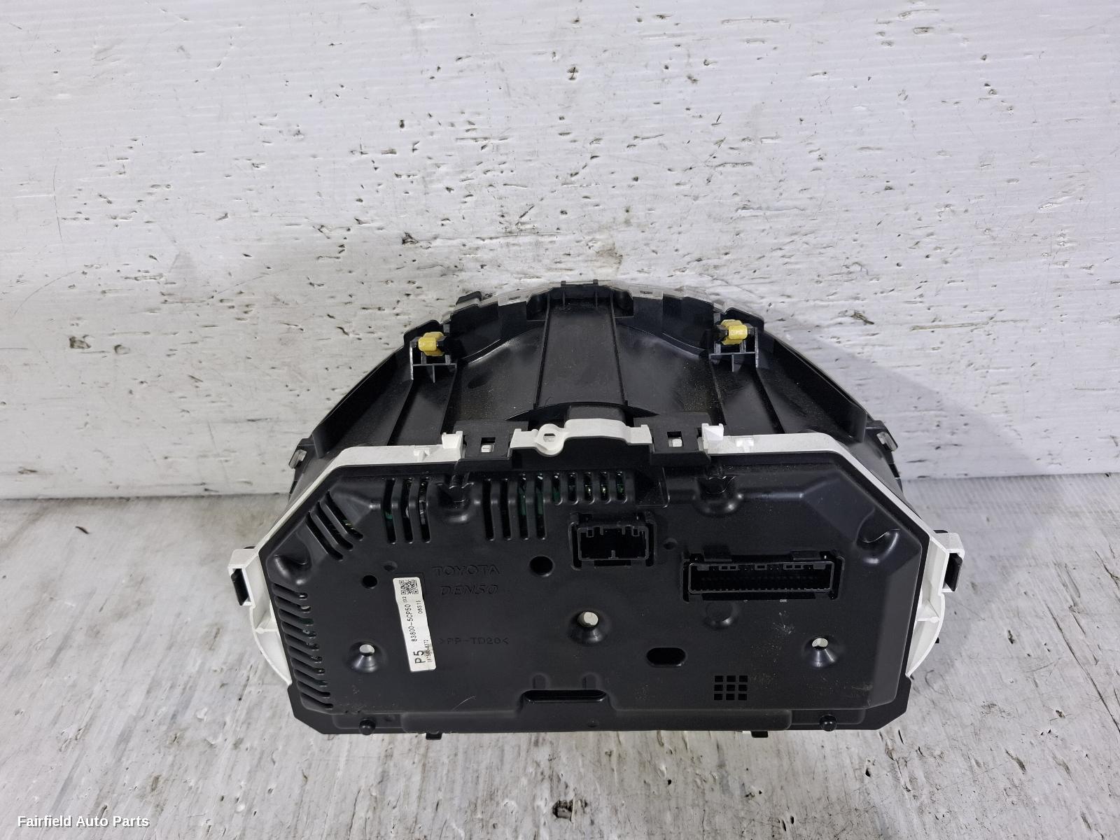 2005-2016 Toyota Yaris Instrument Cluster