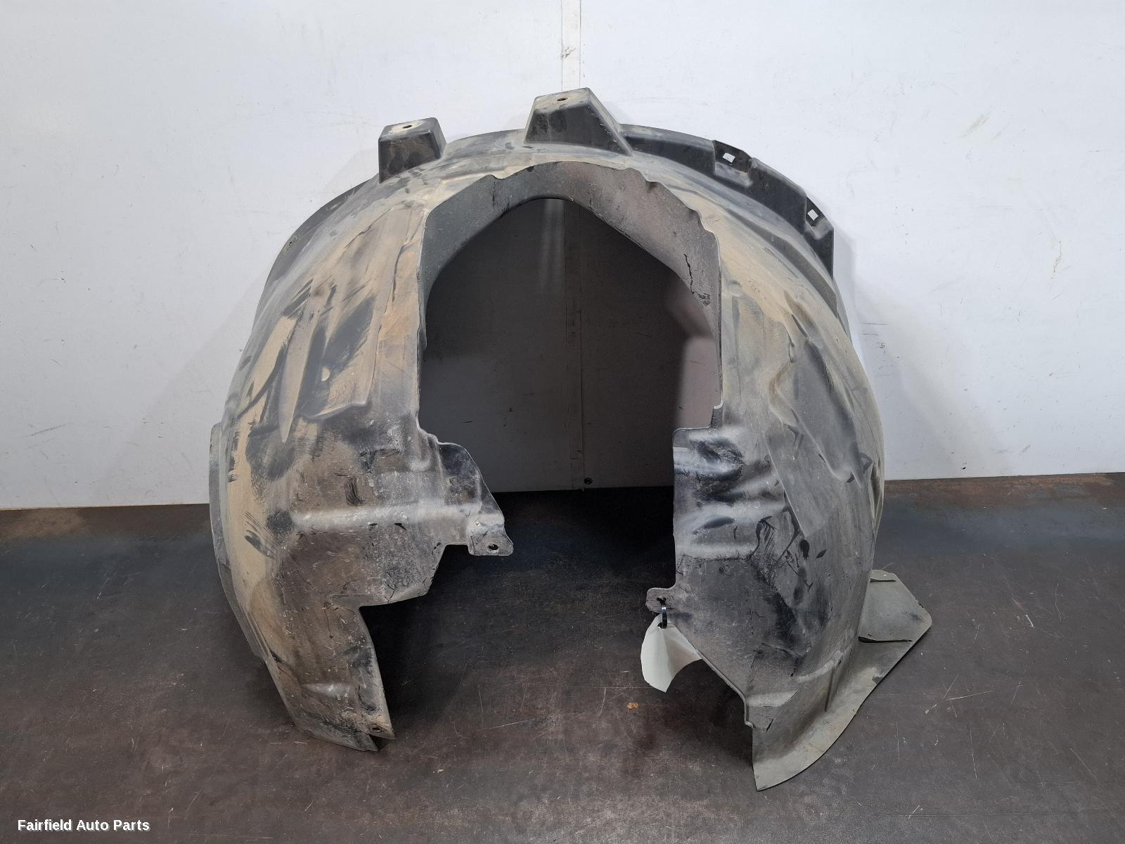 2015-2026 Volvo Xc90 Right Guard Liner
