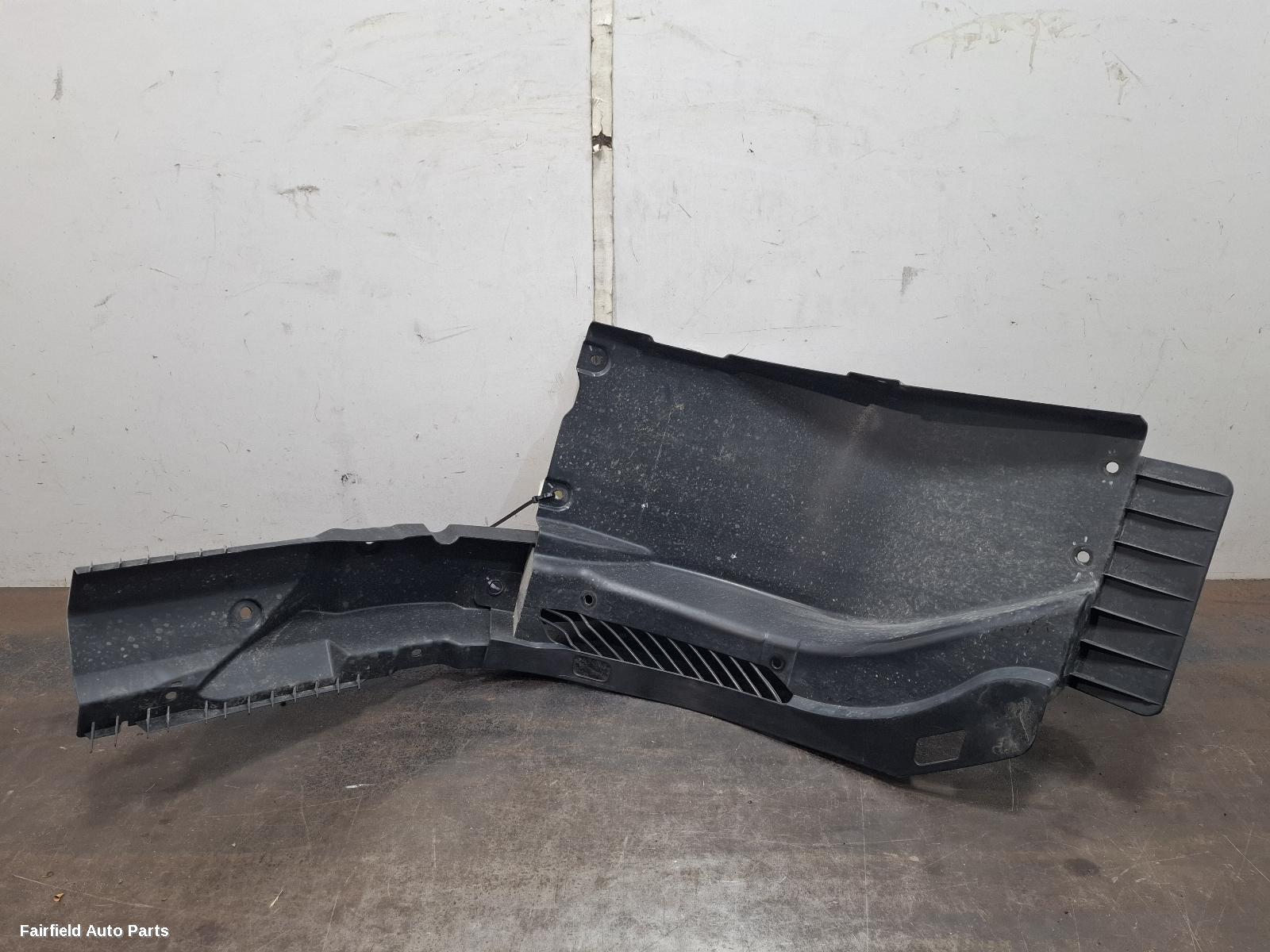 2020-2026 Ldv Deliver 9 Left Guard Liner