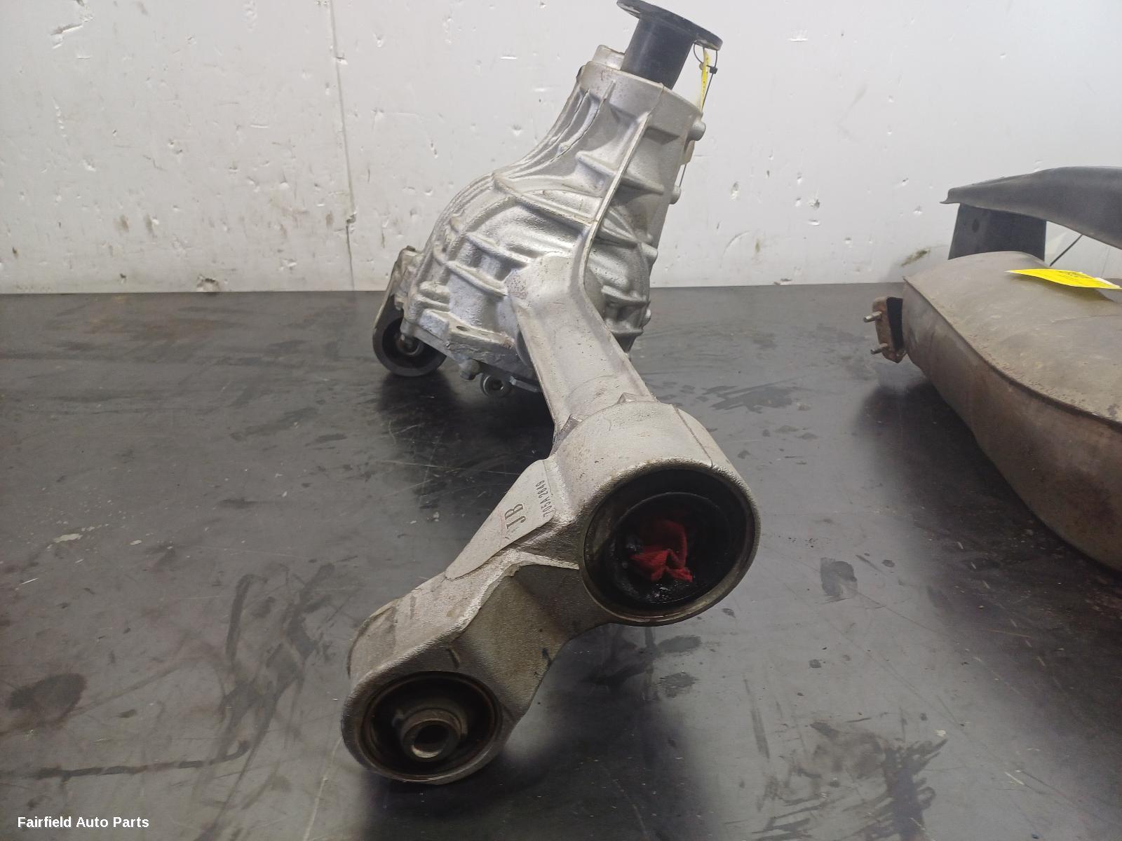 2015-2025 Nissan Navara Differential Centre
