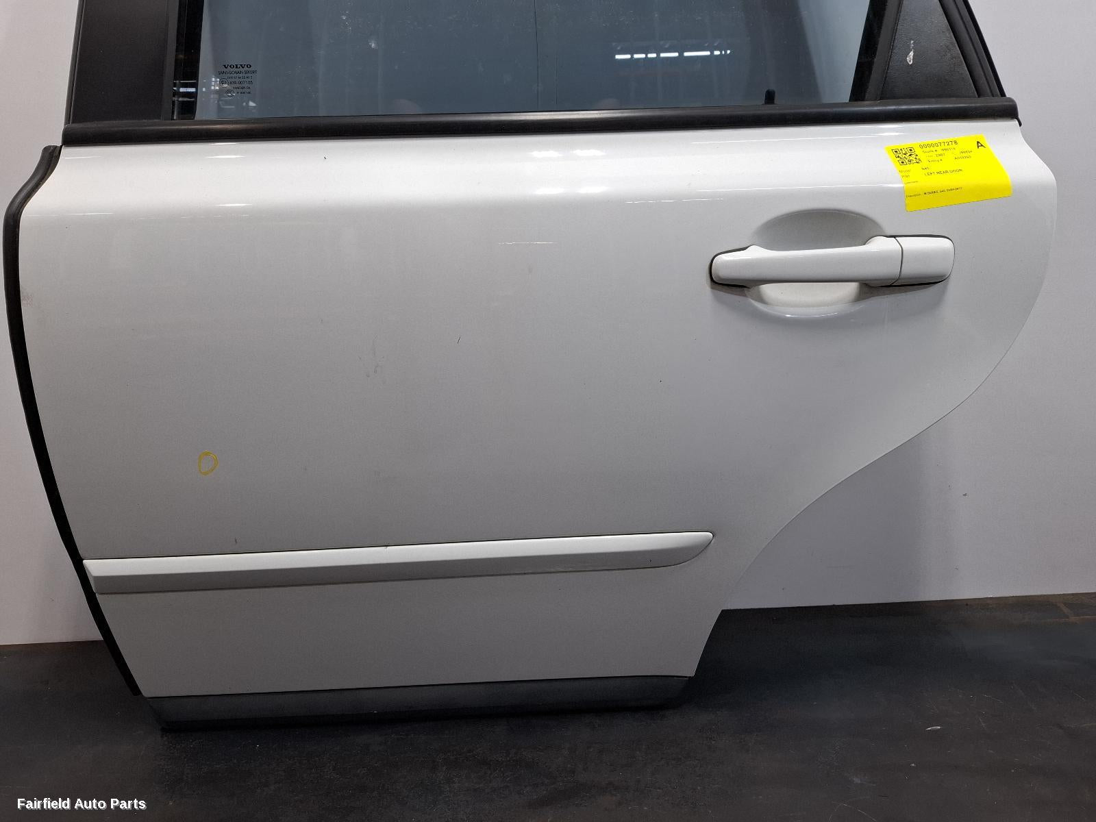 2004-2012 Volvo S40 Left Rear Door Sliding
