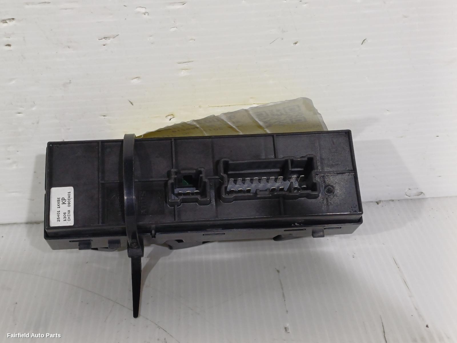 2010-2019 Nissan Juke Pwr Dr Wind Switch