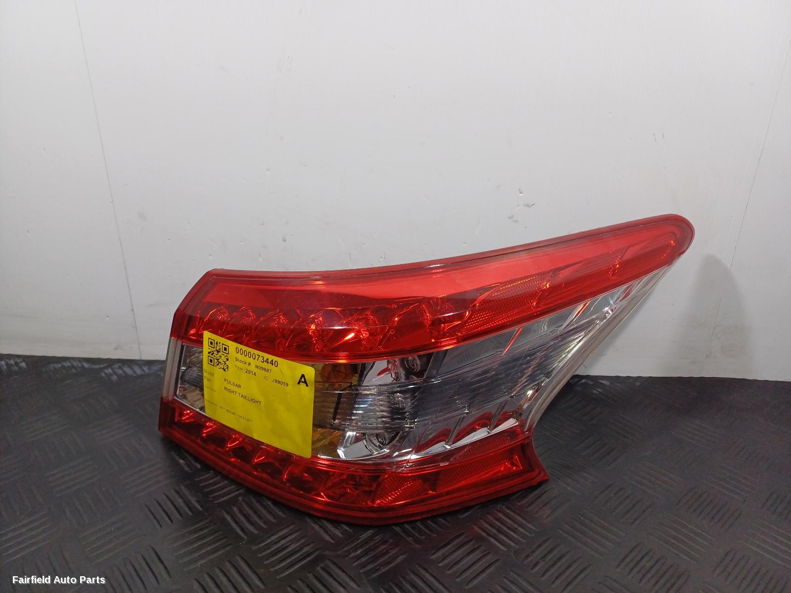 2012-2017 Nissan Pulsar Right Taillight