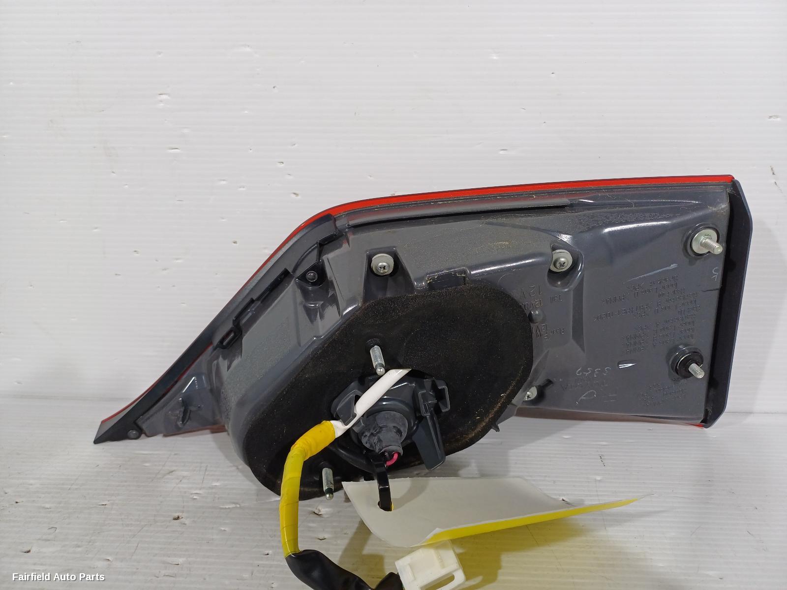 2012-2015 Lexus Gs Rear Garnish