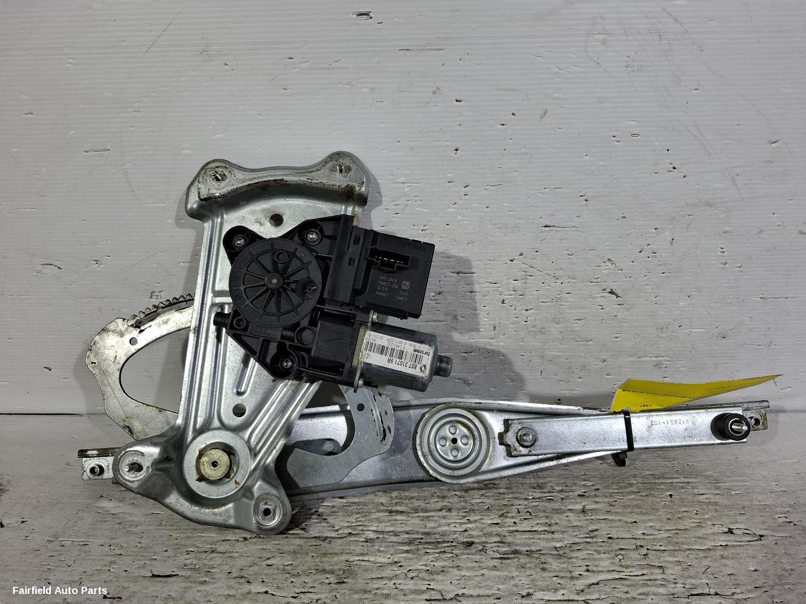 2010-2016 Renault Megane Left Front Window Reg Motor