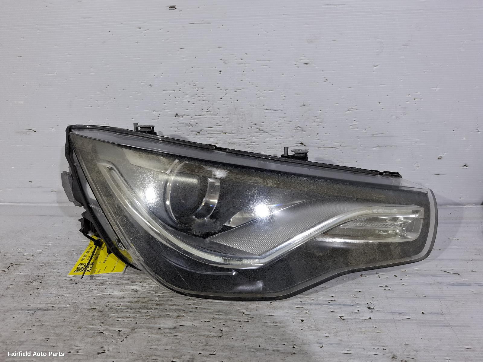 2010-2014 Audi A1 Right Headlamp