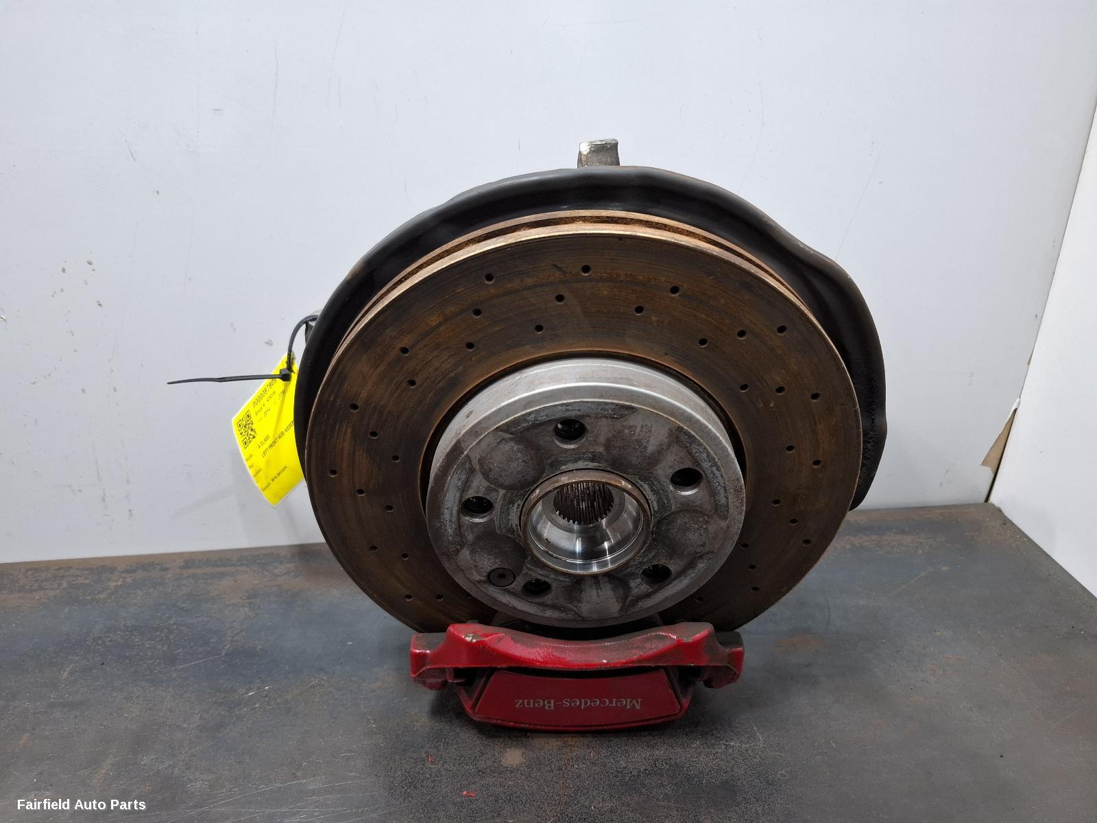 2012-2018 Mercedes A Class Left Front Hub Assembly