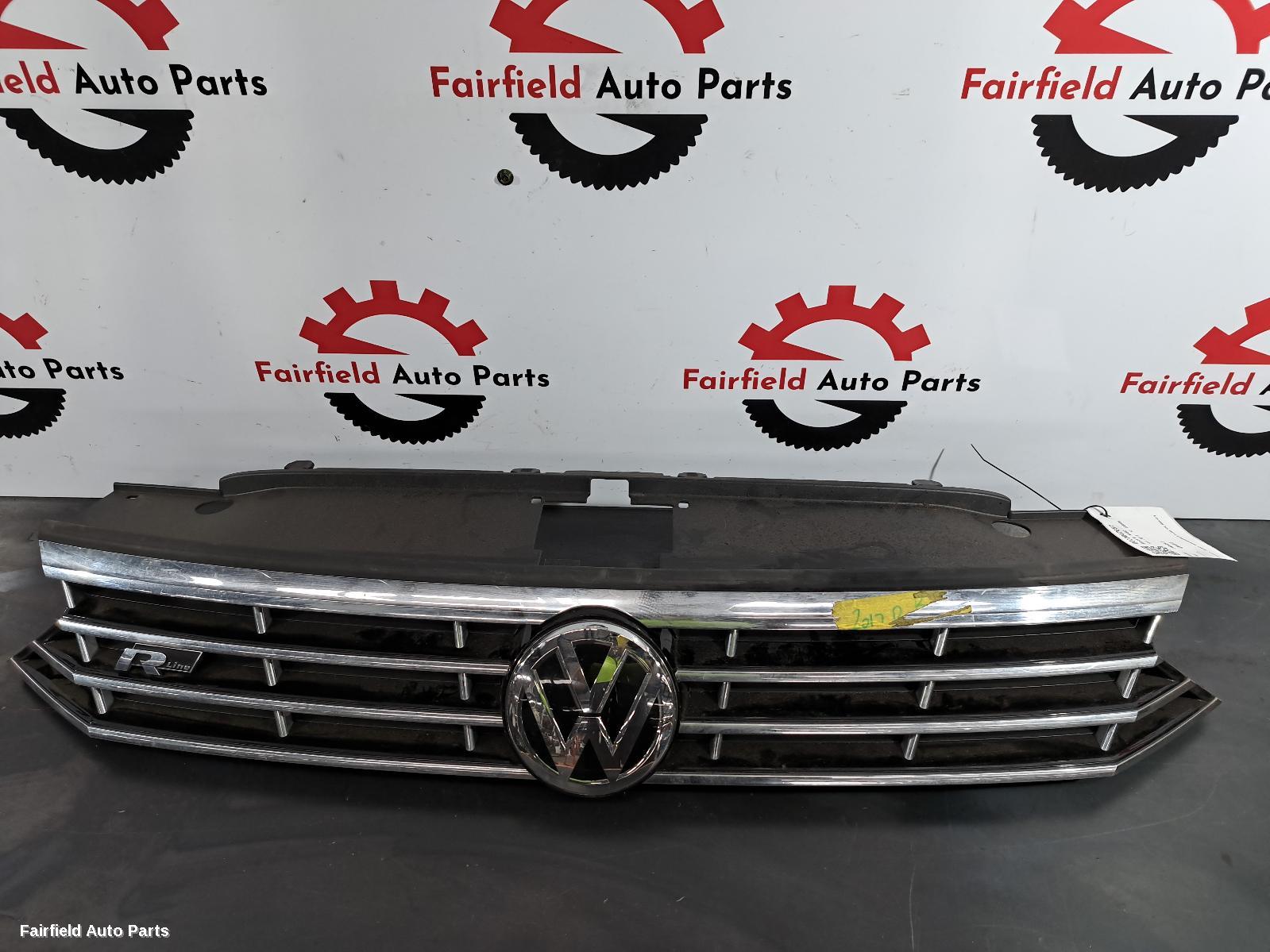 2016-2019 Volkswagen Passat Grille