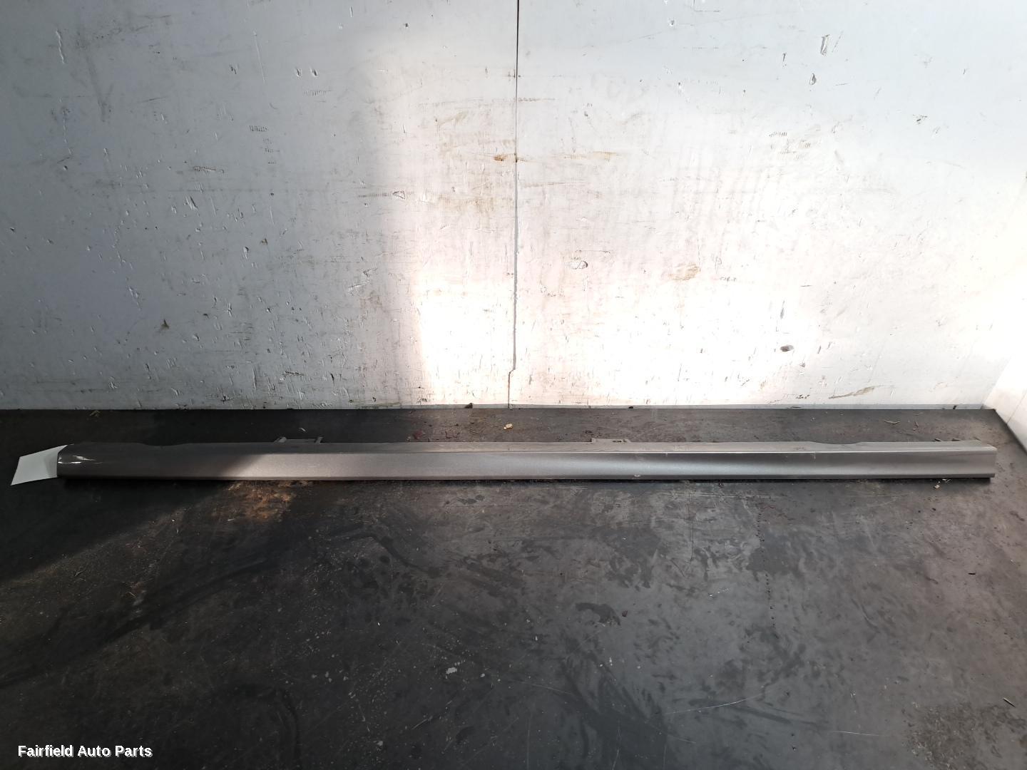 2012-2020 Volkswagen Golf Side Step Skirt