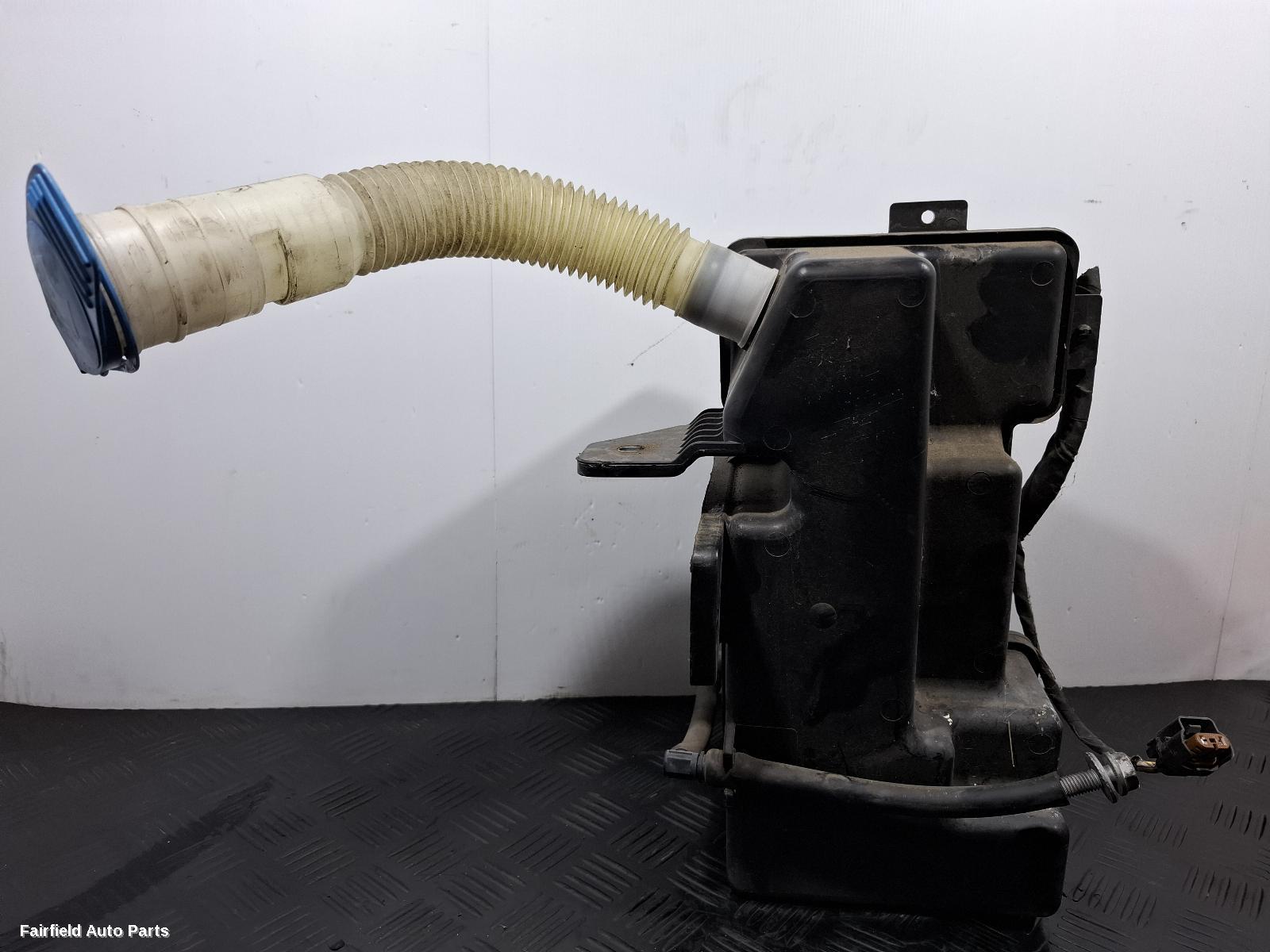 2008-2016 Volkswagen Tiguan Washer Bottle
