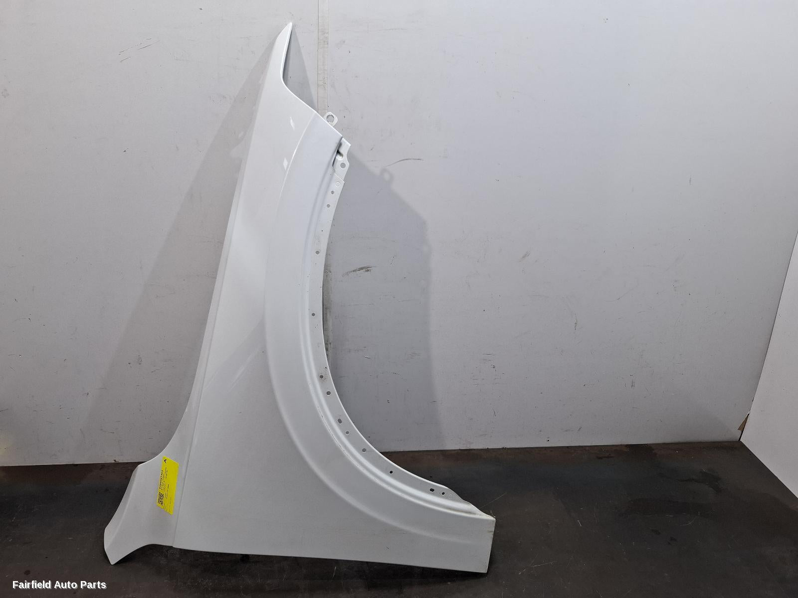 2015-2026 Volvo Xc90 Right Guard