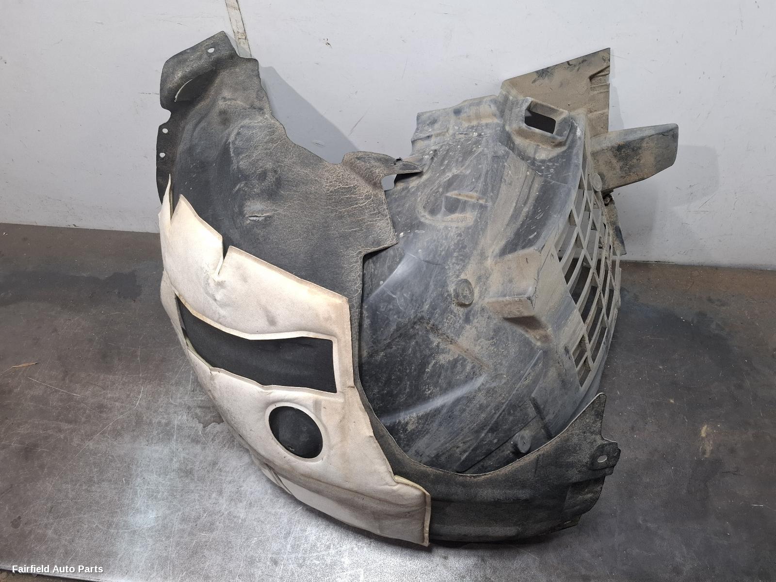 2016-2026 Land Rover Discovery Right Guard Liner