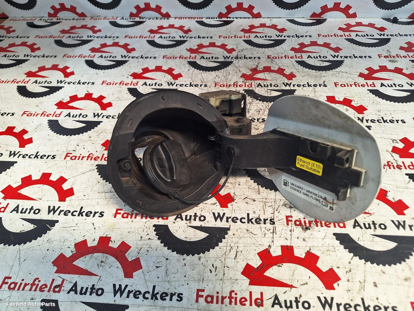2011-2017 Holden Cruze Fuel Door   Filler