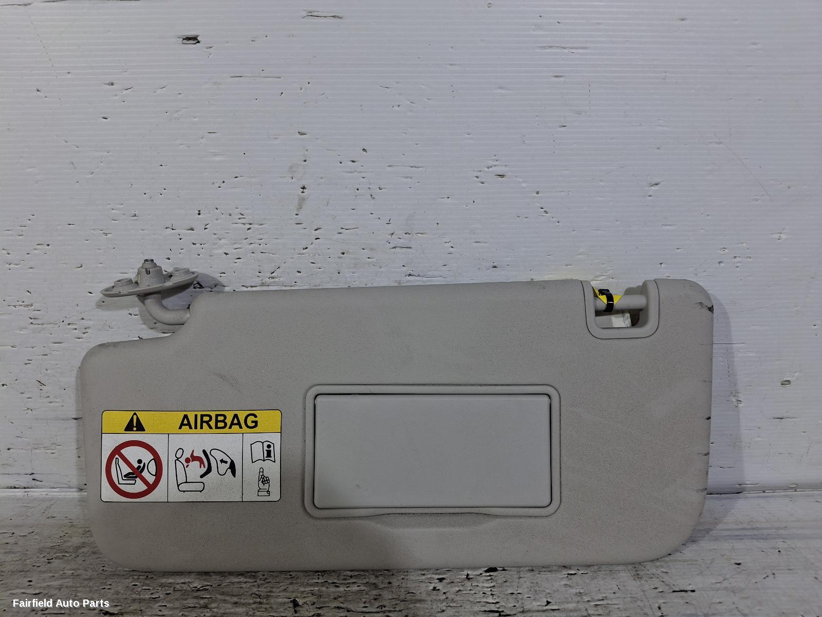 2022-2024 Ldv Mifa Sunvisor