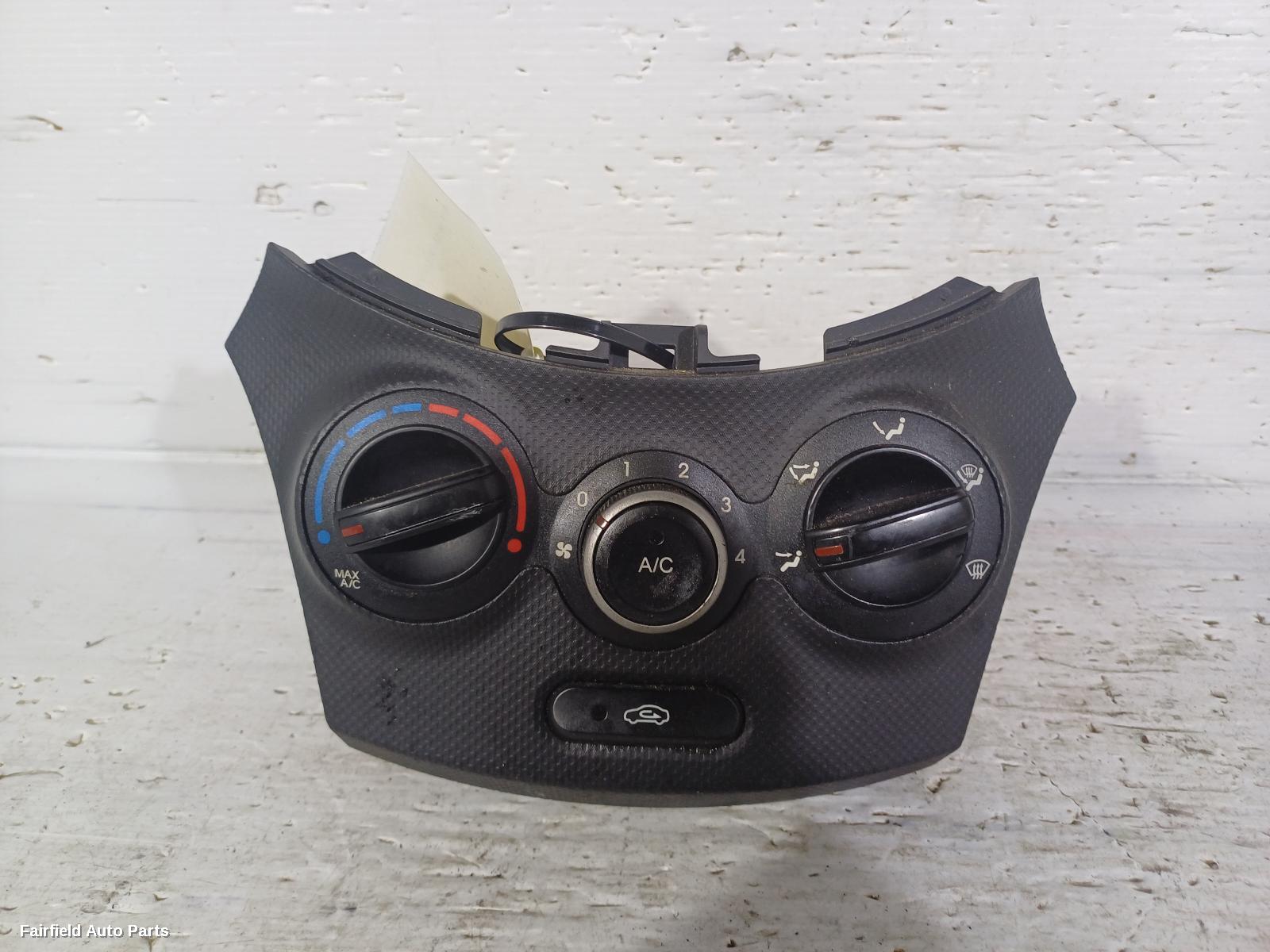 2011-2019 Hyundai Accent Heater Ac Controls